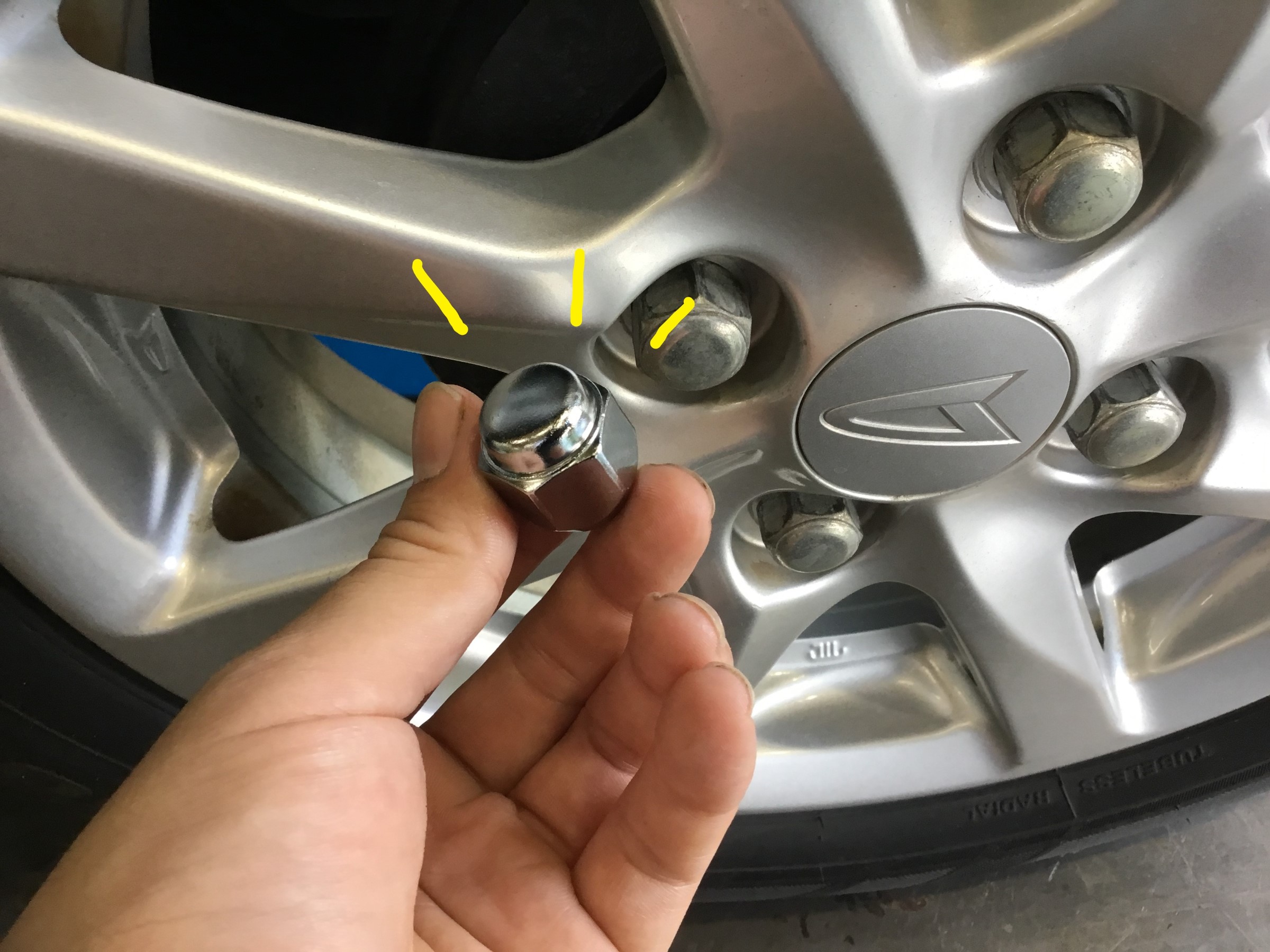 メーカー直売 タント 純正 la650s la660s アルミホイール用のナット