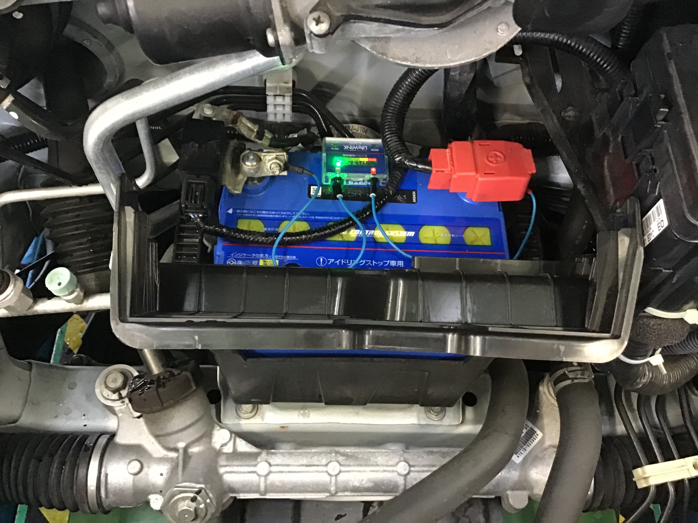 ホンダ S660のバッテリー プラグ交換など ホンダ S660 メンテナンス商品 パーツ取付 各種用品取付 サービス事例 タイヤ館 三田 兵庫県のタイヤ カー用品ショップ タイヤからはじまる トータルカーメンテナンス タイヤ館グループ