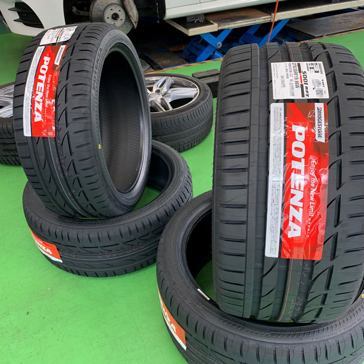 メルセデス・ベンツ E250 (S213) に ランフラットタイヤ POTENZA