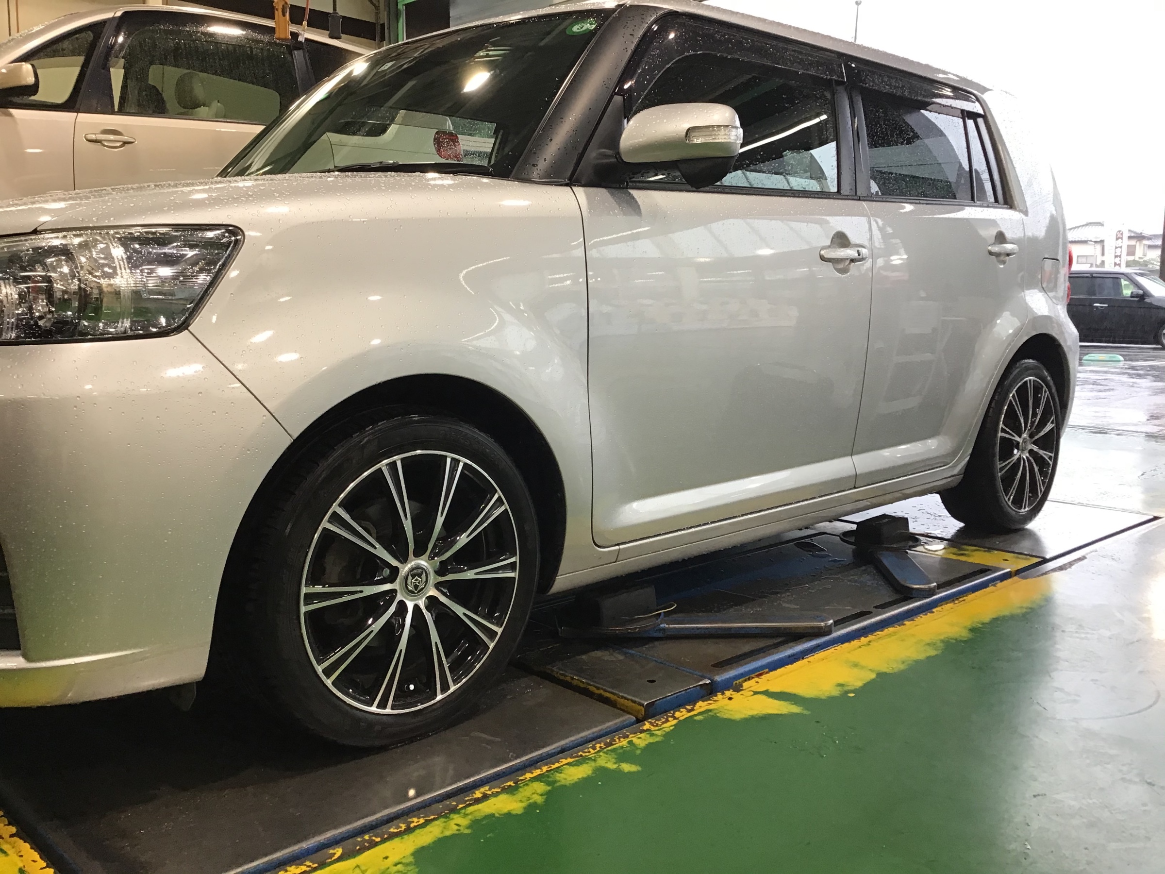 カローラルミオンの車高ダウン！ | トヨタ カローラ その他 パーツ取付