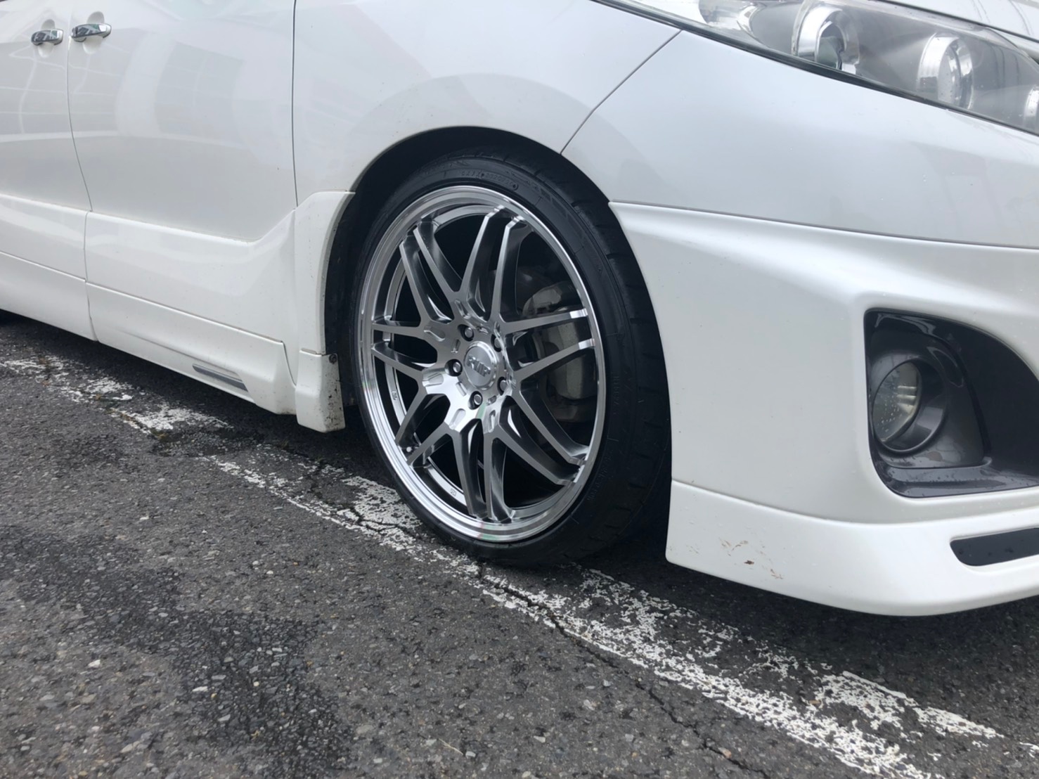 エスティマ タイヤホイール交換！ | トヨタ エスティマ ホイール