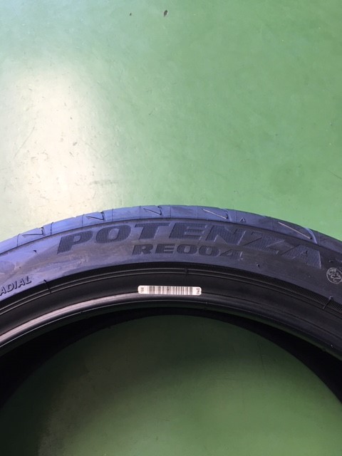 取付予定の品が入荷しました ポテンザ Re004 タイヤ タイヤ ホイール関連 タイヤ ホイール交換 サービス事例 タイヤ館 倉吉 タイヤからはじまる トータルカーメンテナンス タイヤ館グループ
