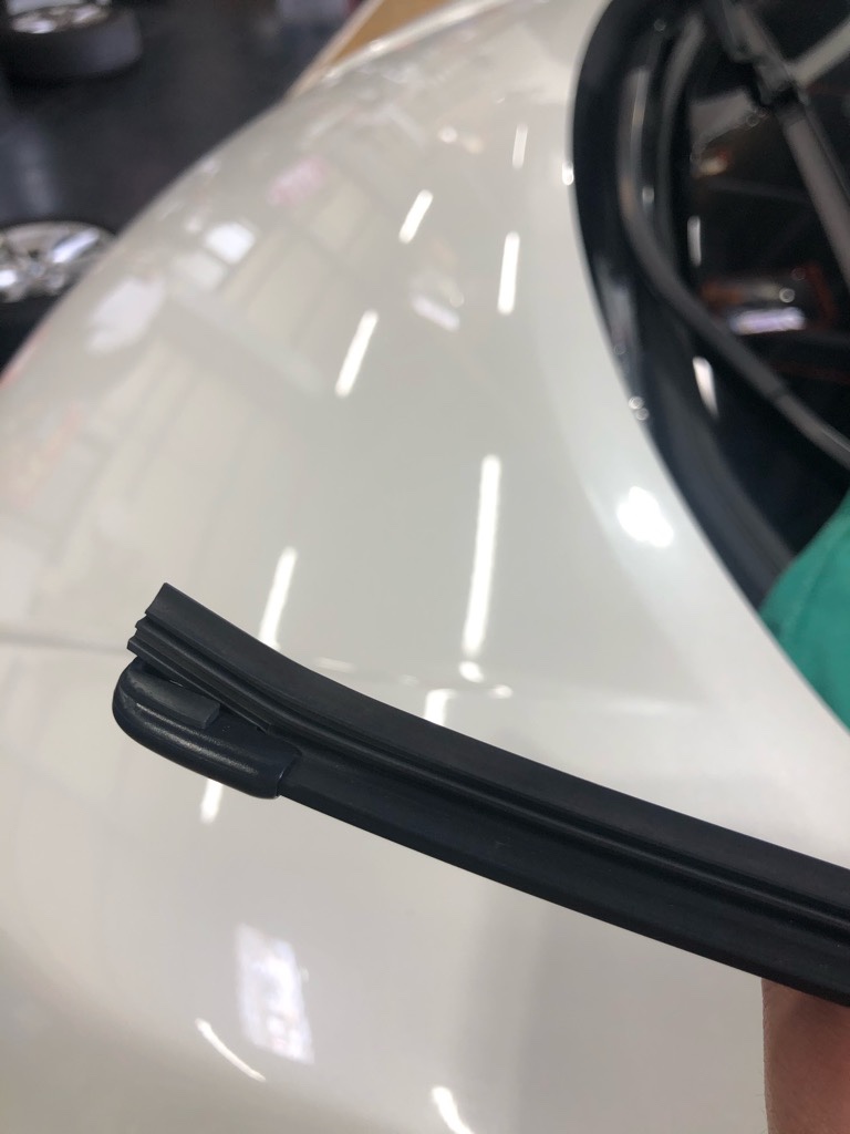 ステップワゴン ワイパーゴム 交換 ホンダ ステップワゴン メンテナンス商品 作業 取付け情報 タイヤ館 門司 タイヤからはじまる トータルカーメンテナンス タイヤ館グループ