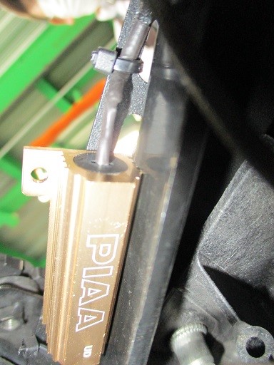 LEDウィンカーハイフラ防止 PIAA抵抗取り付け！ | 日産 フーガ その他