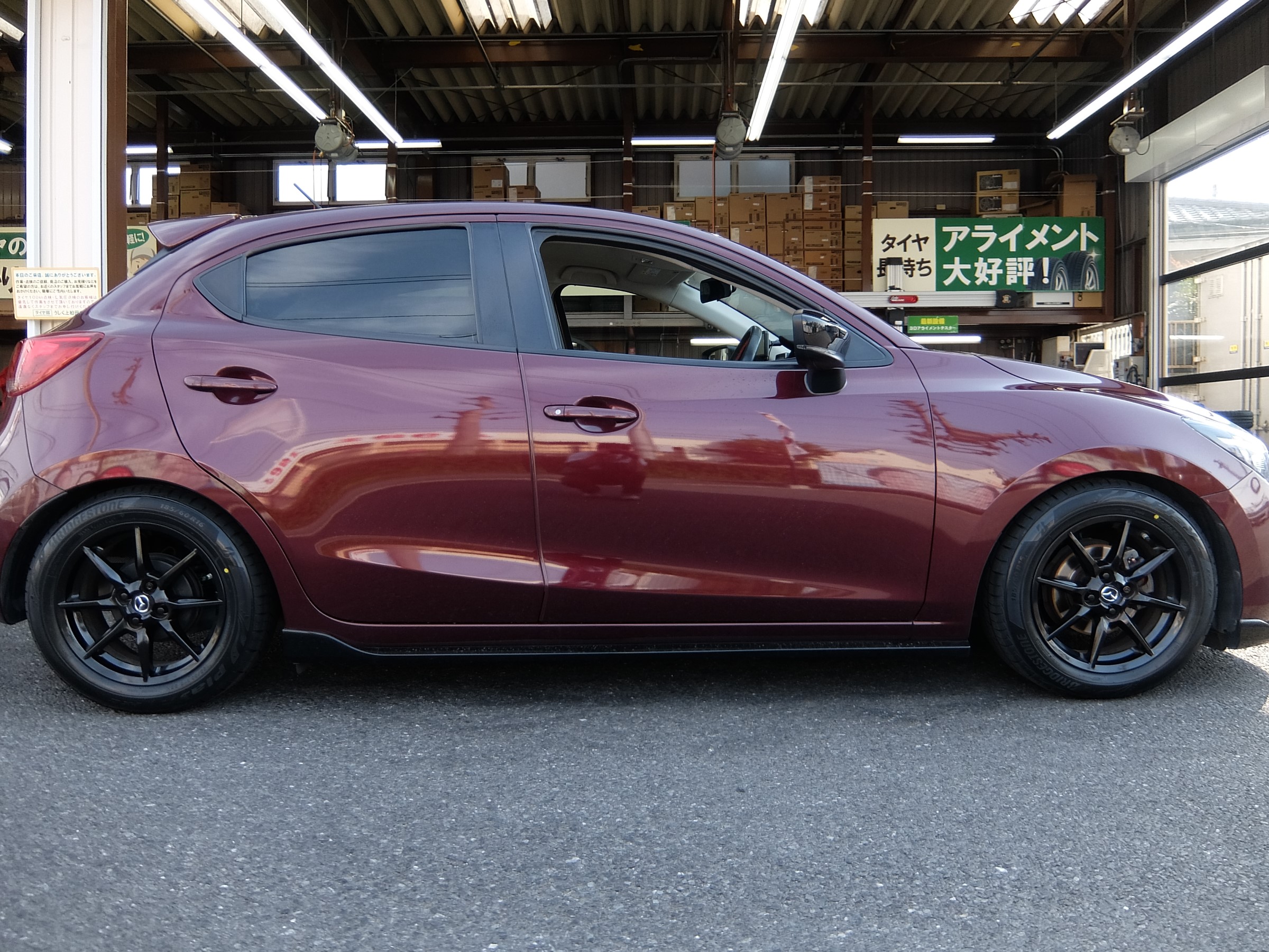 IDEAL　車高調　Trueva　マツダ　デミオ　DE3FS/DE5FS IDEAL 車高調 Trueva マツダ デミオ DE3FS/DE5FS de デミオ 車用