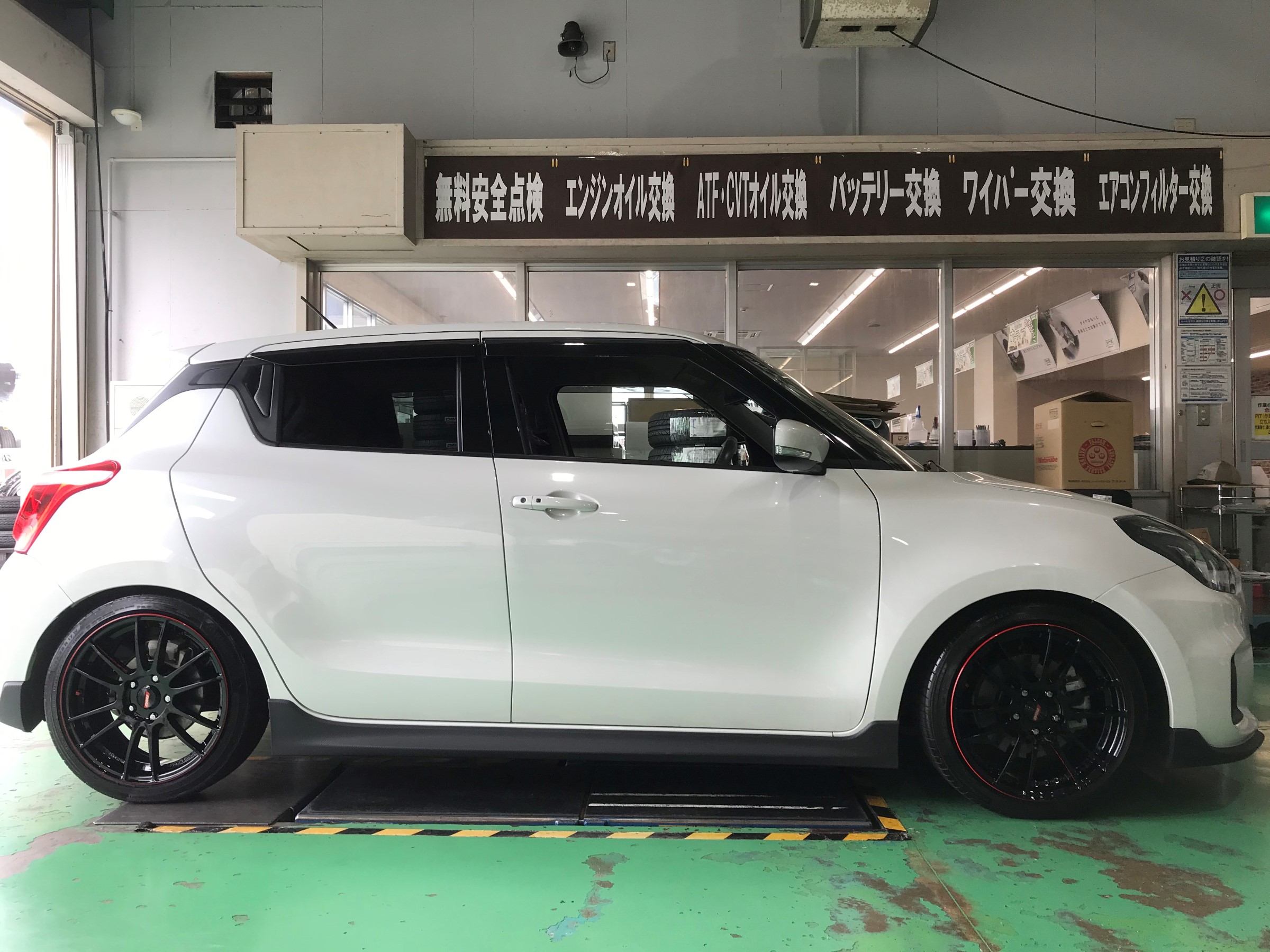 Gram Lights 軽量 RAYS 57Extreme スイフトなど RAYS gram LIGHTS 57Extreme Revlimit Edition ｽｲﾌﾄｽﾎﾟｰﾂZC33S | A PIT