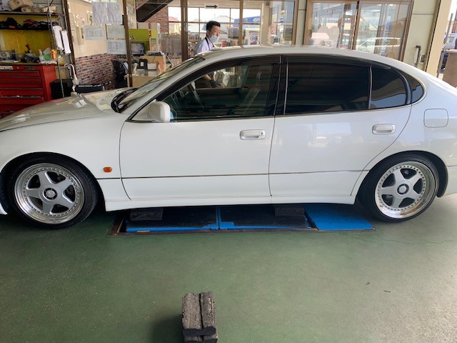 Tein Flex Z車高調取り付けました トヨタ アリスト その他 パーツ取付 足回り関係取付 サービス事例 タイヤ館 にいがた弁天橋通り 新潟県のタイヤ カー用品ショップ タイヤからはじまる トータルカーメンテナンス タイヤ館グループ