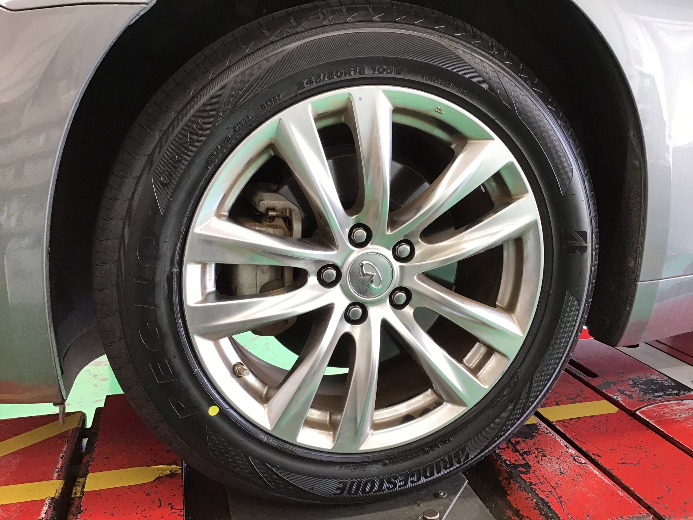 レグノｏｒポテンザ？ | 日産 フーガ タイヤ タイヤ・ホイール関連