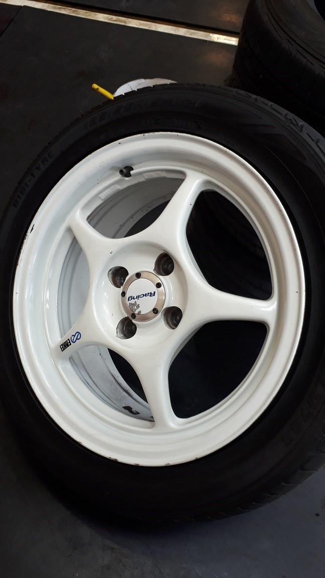 ホンダ フィット タイヤ交換しました！ ブリヂストン の エコタイヤ