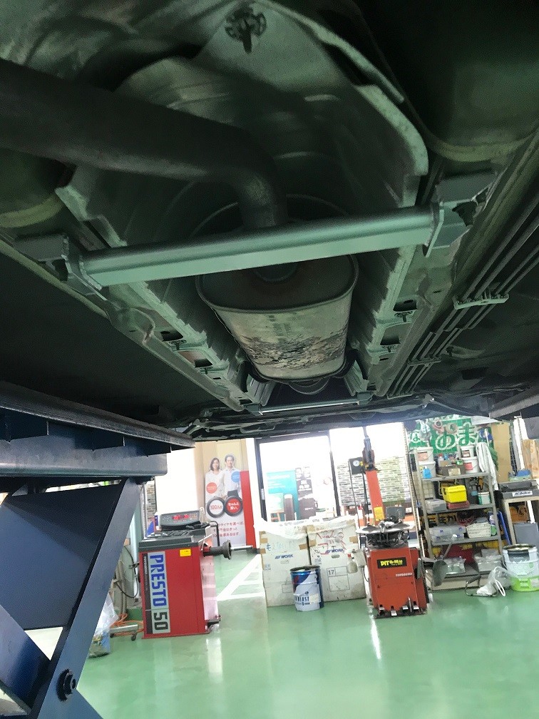 C11ティーダにネオチューン施工 日産 ティーダ メンテナンス商品 パーツ取付 足回り関係取付 スタッフ日記 タイヤ館 高島平 東京都のタイヤ カー用品ショップ タイヤからはじまる トータルカーメンテナンス タイヤ館グループ