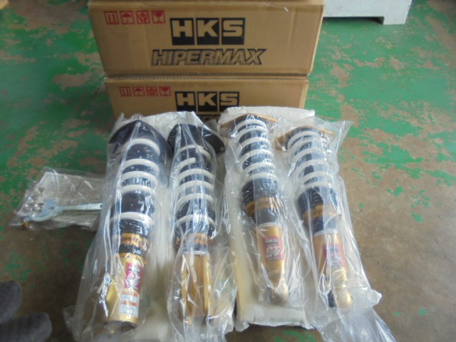 スバル Wrx Sti に車高調取付 スバル Wrx Sti その他 スタッフ日記 タイヤ館 柏崎 新潟県のタイヤ カー用品ショップ タイヤからはじまる トータルカーメンテナンス タイヤ館グループ