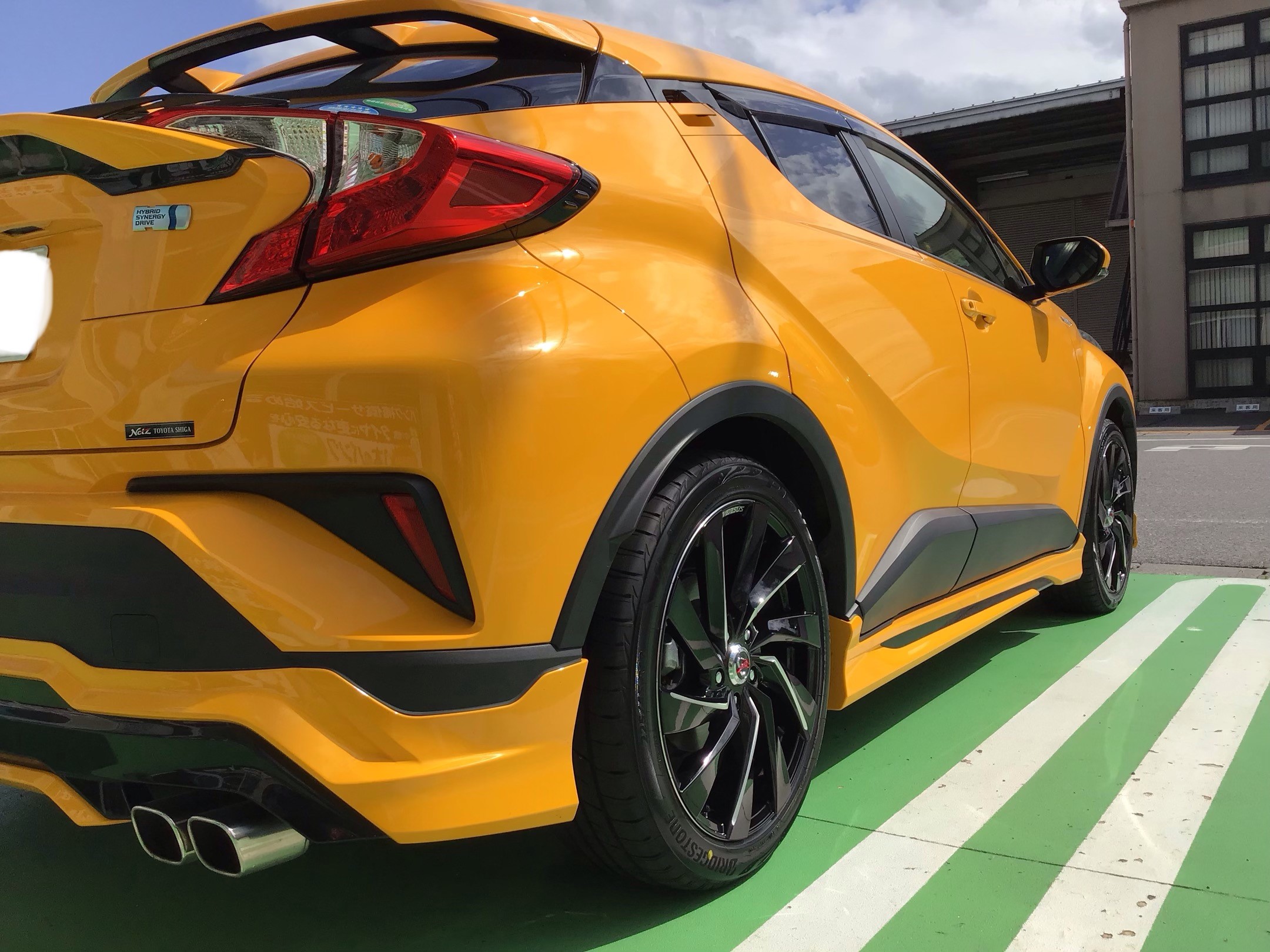 C-HR RAYS VERSUS Revolve STRATAGIA お取り付け | トヨタ C-HR