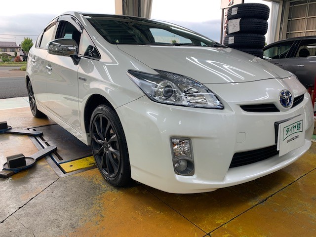 プリウス☆新品アルミセット装着！ | 店舗おススメ情報 | タイヤ館