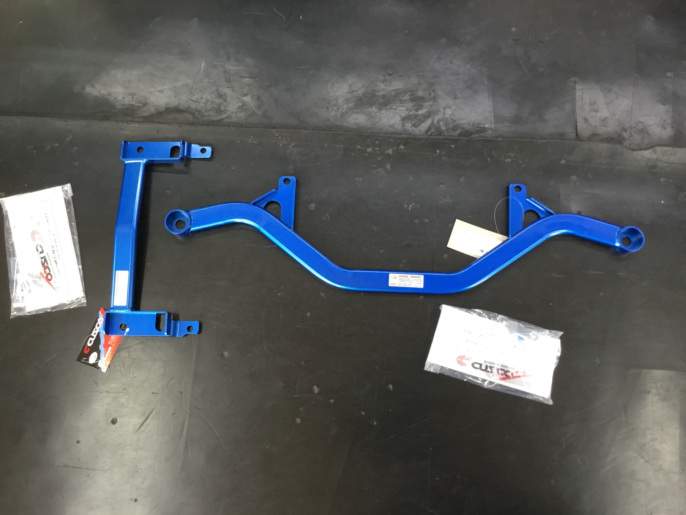 スイフトスポーツ ZC33S クスコ | 店舗おススメ情報 | タイヤ館 三原