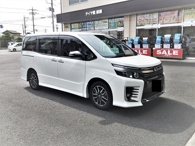トヨタ VOXY（AZR80） STEINER VS5 17インチ＋PX-RVⅡ 215