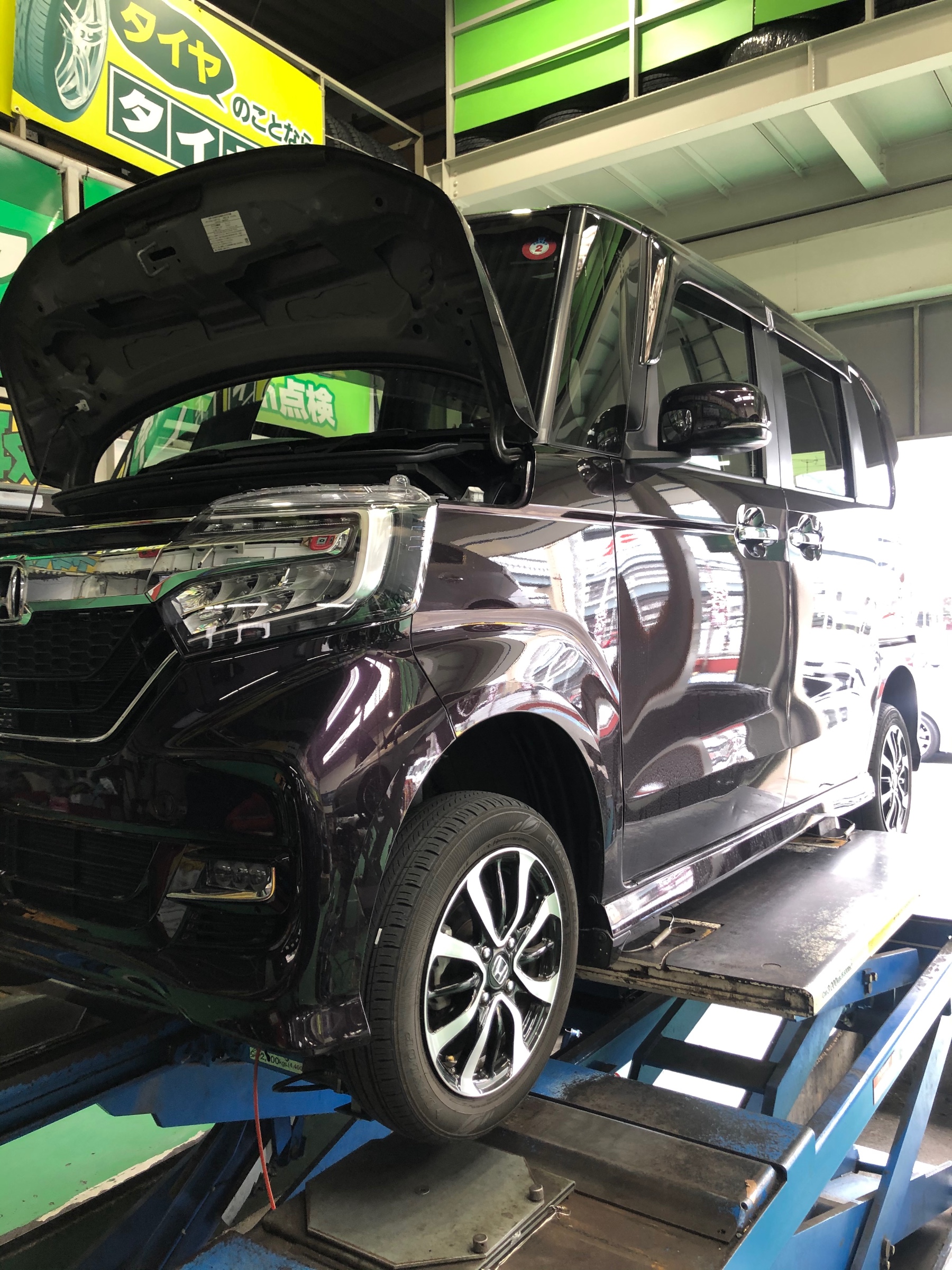 エヌボックス レグノで交換 ホンダ N Boxカスタム 取り付け 施工事例集 タイヤ館 福岡西 タイヤからはじまる トータルカーメンテナンス タイヤ館グループ