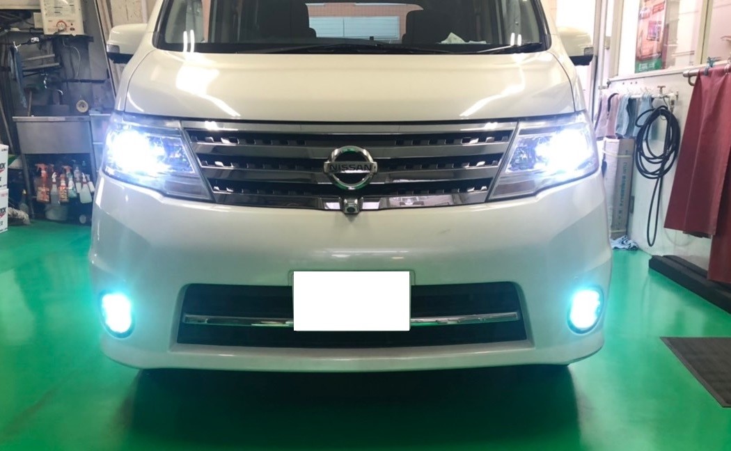 33-1108☆【値下】後期 LED C26 セレナ☆右ヘッドライト KOITO