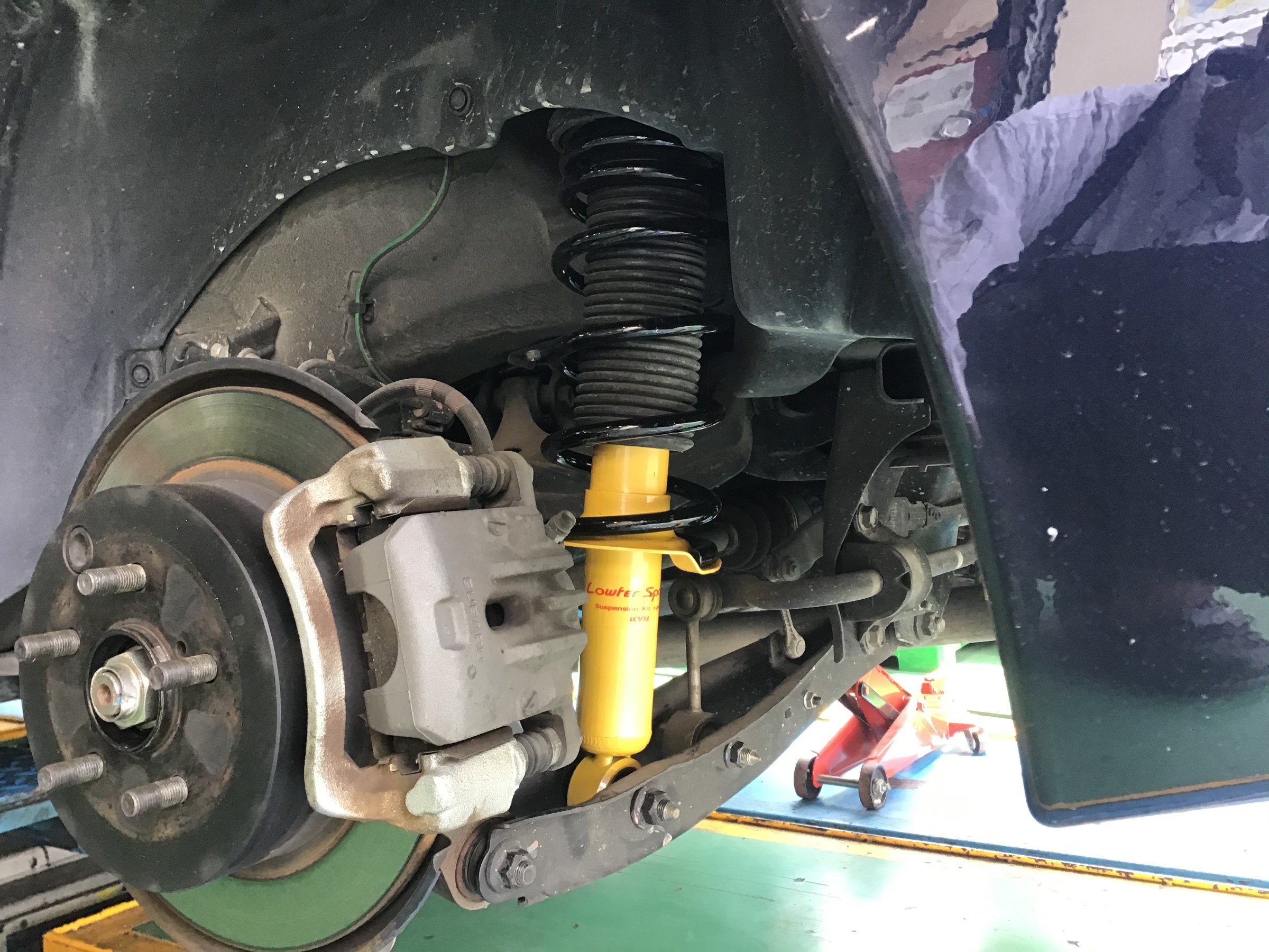 インプレッサスポーツ(GP7) 足回り交換 | 店舗おススメ情報 | タイヤ館