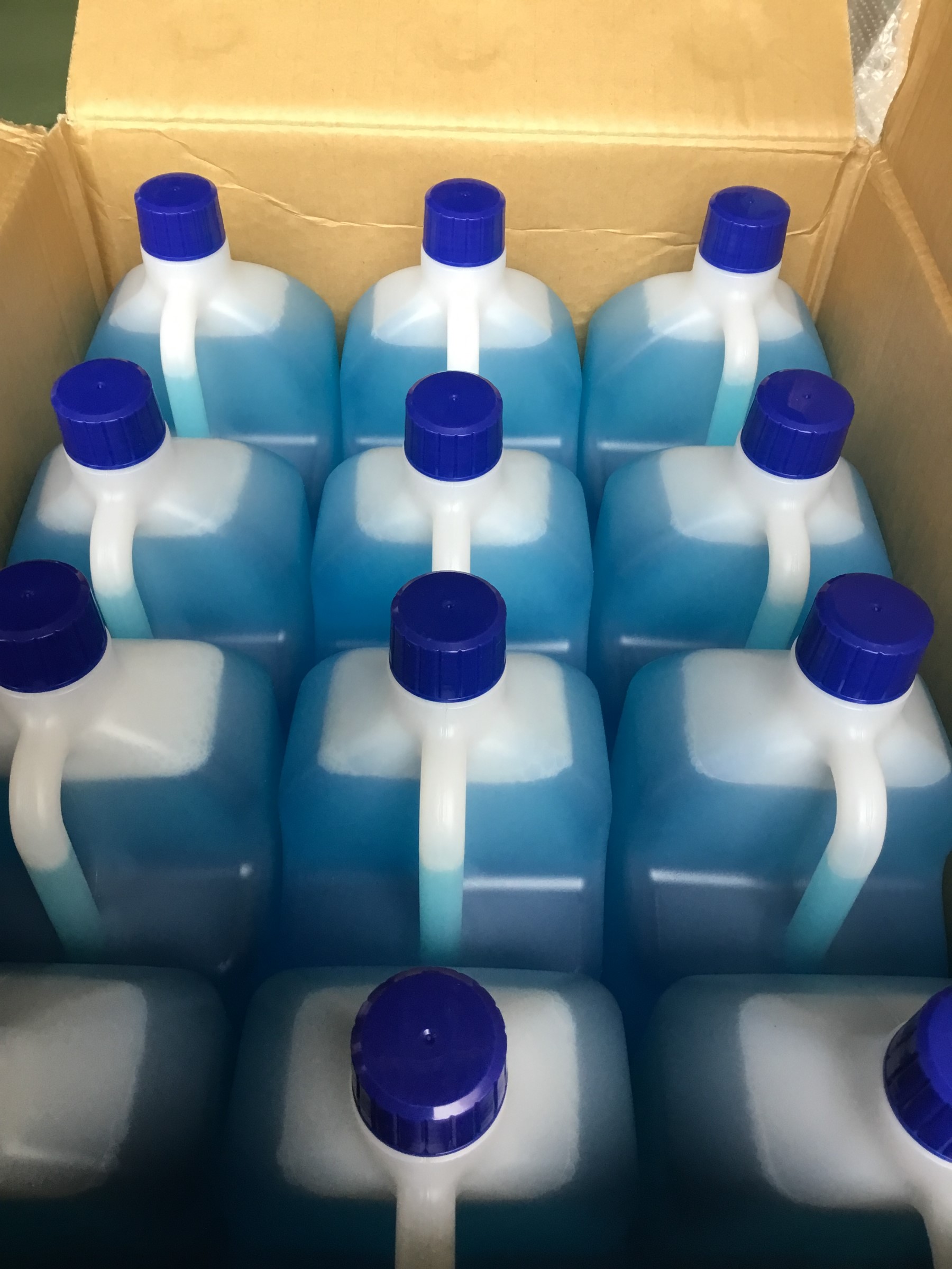 ウォッシャー液無料補充 その他 無料安全点検 サービス事例 タイヤ館 日向 タイヤからはじまる トータルカーメンテナンス タイヤ館グループ