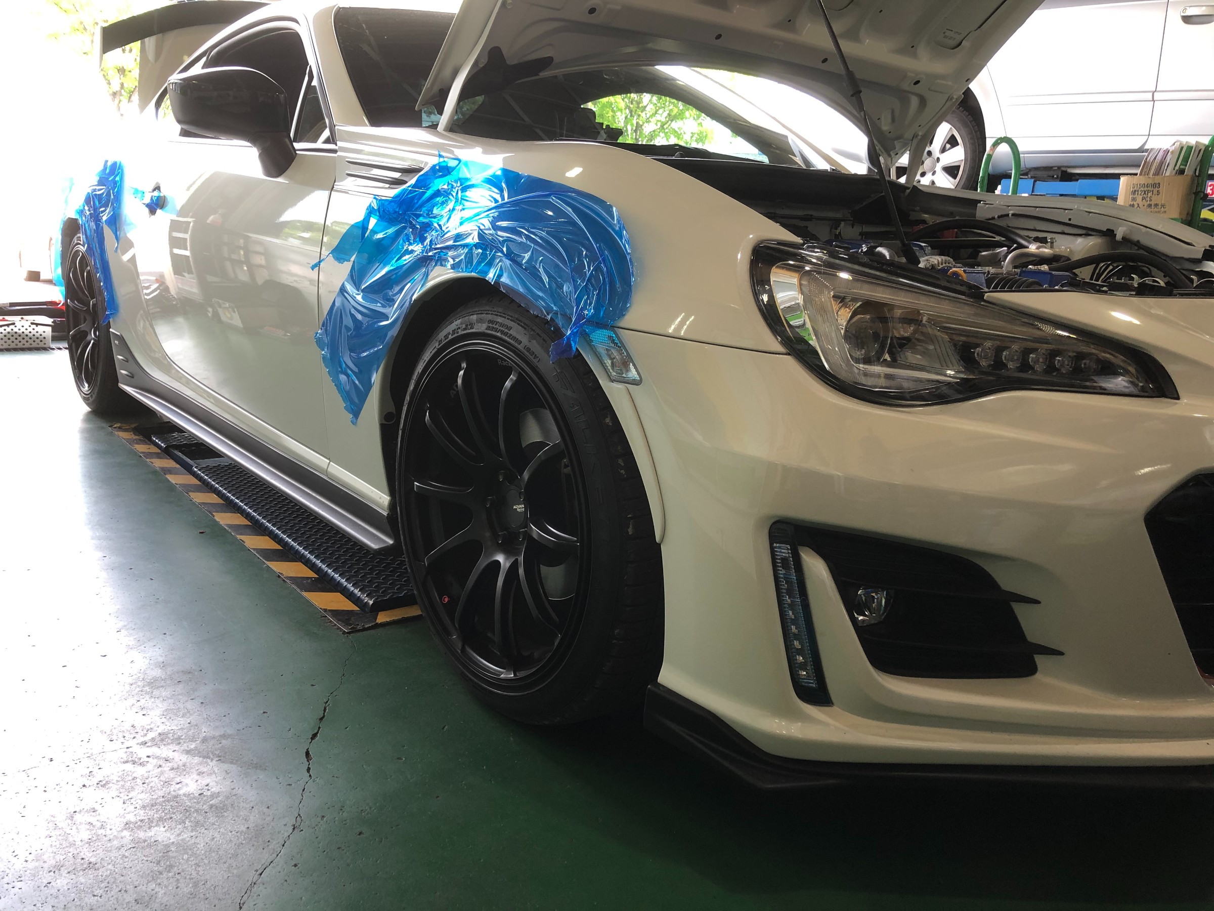 BRZ ZC6 車高調取り付け！ | スバル BRZ その他 パーツ取付 > 足回り