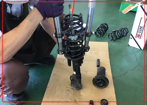 N Boxスラッシュのスプリング交換 アライメント作業 ホンダ N Boxスラッシュ その他 パーツ取付 サスペンション取付 サービス事例 タイヤ館 弘前 タイヤからはじまる トータルカーメンテナンス タイヤ館グループ