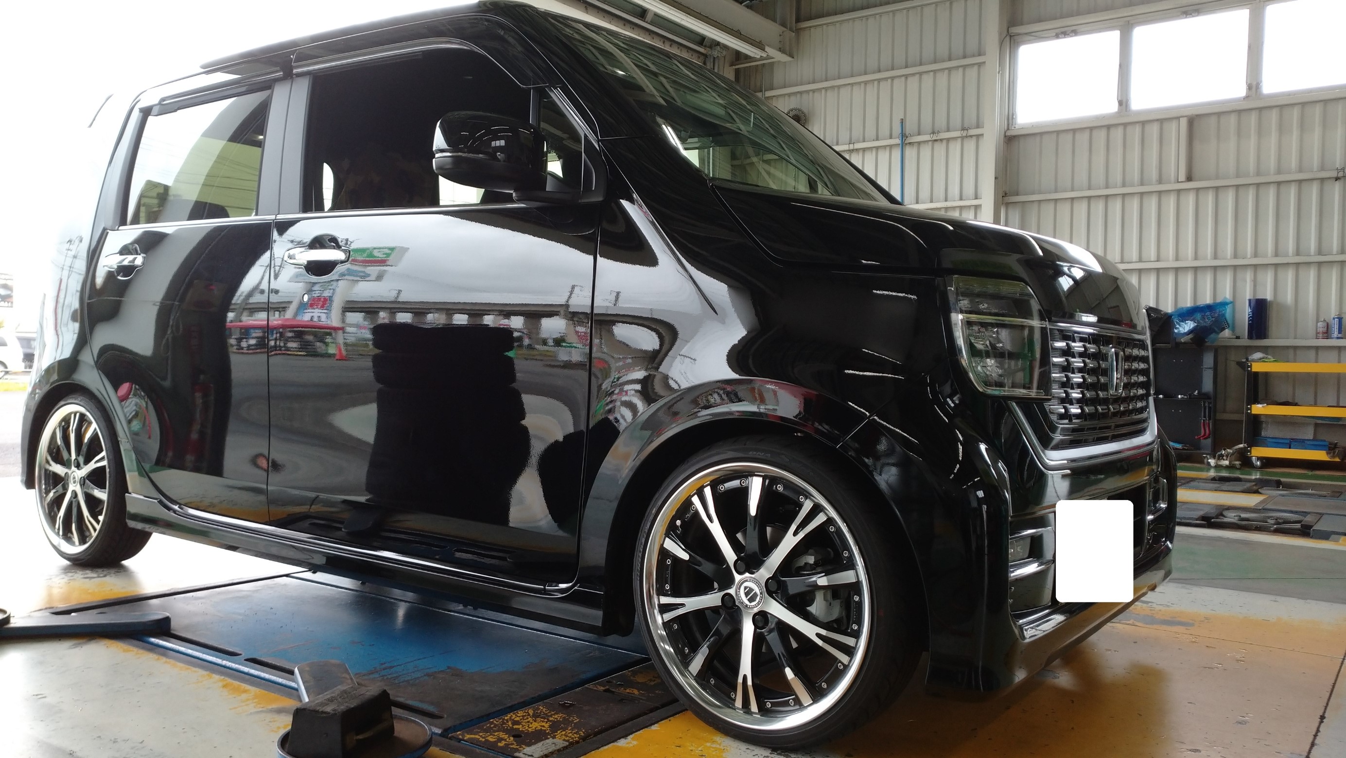 新車の『N-WGN』に車高調＆『リジカラ』装着♪ | ホンダ N-WGNカスタム