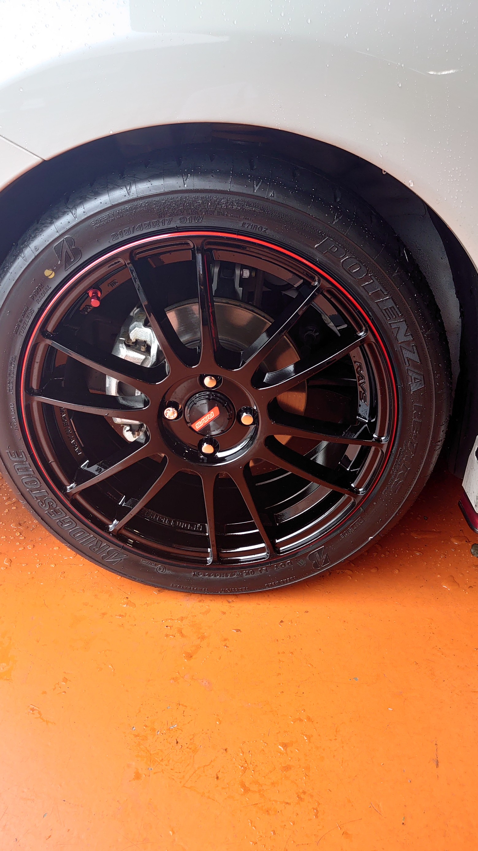 日産 NOTEnismo e-POWER(E12) タイヤホイール交換 RAYS gram LIGHTS