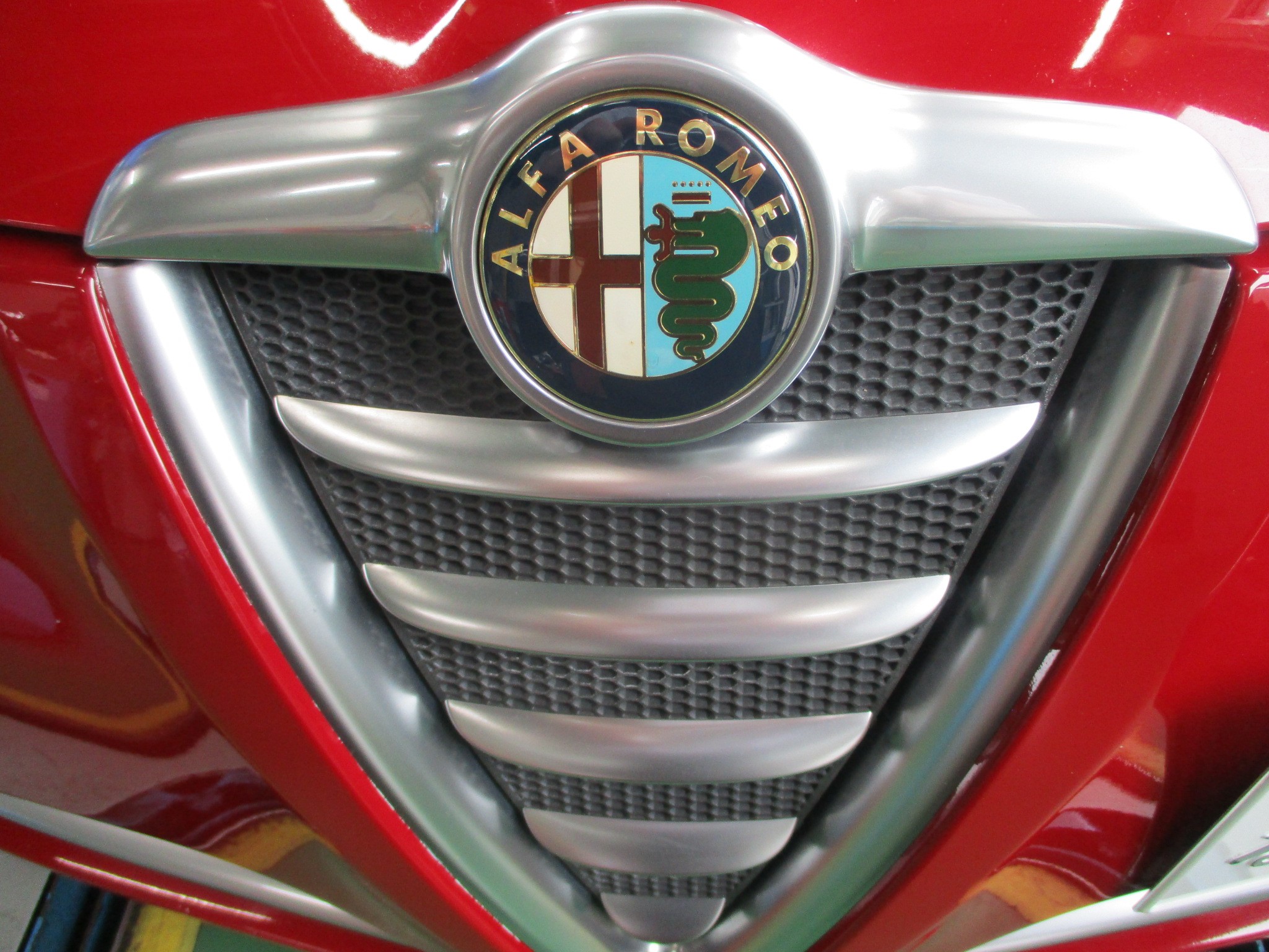 アルファロメオ Gt アライメント調整 アルファロメオ Gt その他 タイヤ ホイール関連 4輪トータルアライメント調整 サービス事例 タイヤ館 磯子 神奈川県のタイヤ カー用品ショップ タイヤからはじまる トータルカーメンテナンス タイヤ館グループ