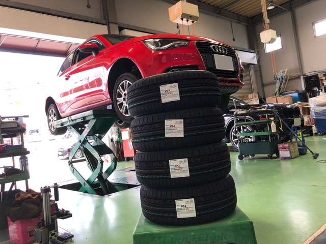 Audi A1 の タイヤ交換をしましたっ！！ | アウディ A1 タイヤ タイヤ