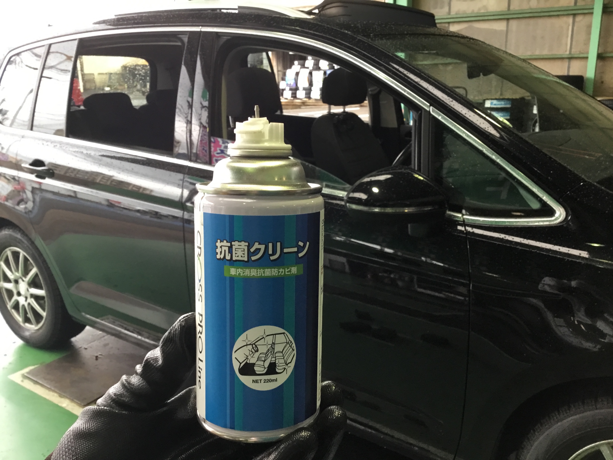 Vw ゴルフトゥーラン 抗菌クリーンミスト散布 フォルクスワーゲン ゴルフ トゥーラン Tsiハイライン メンテナンス商品 サービス事例 タイヤ館 太宰府 タイヤからはじまる トータルカーメンテナンス タイヤ館グループ