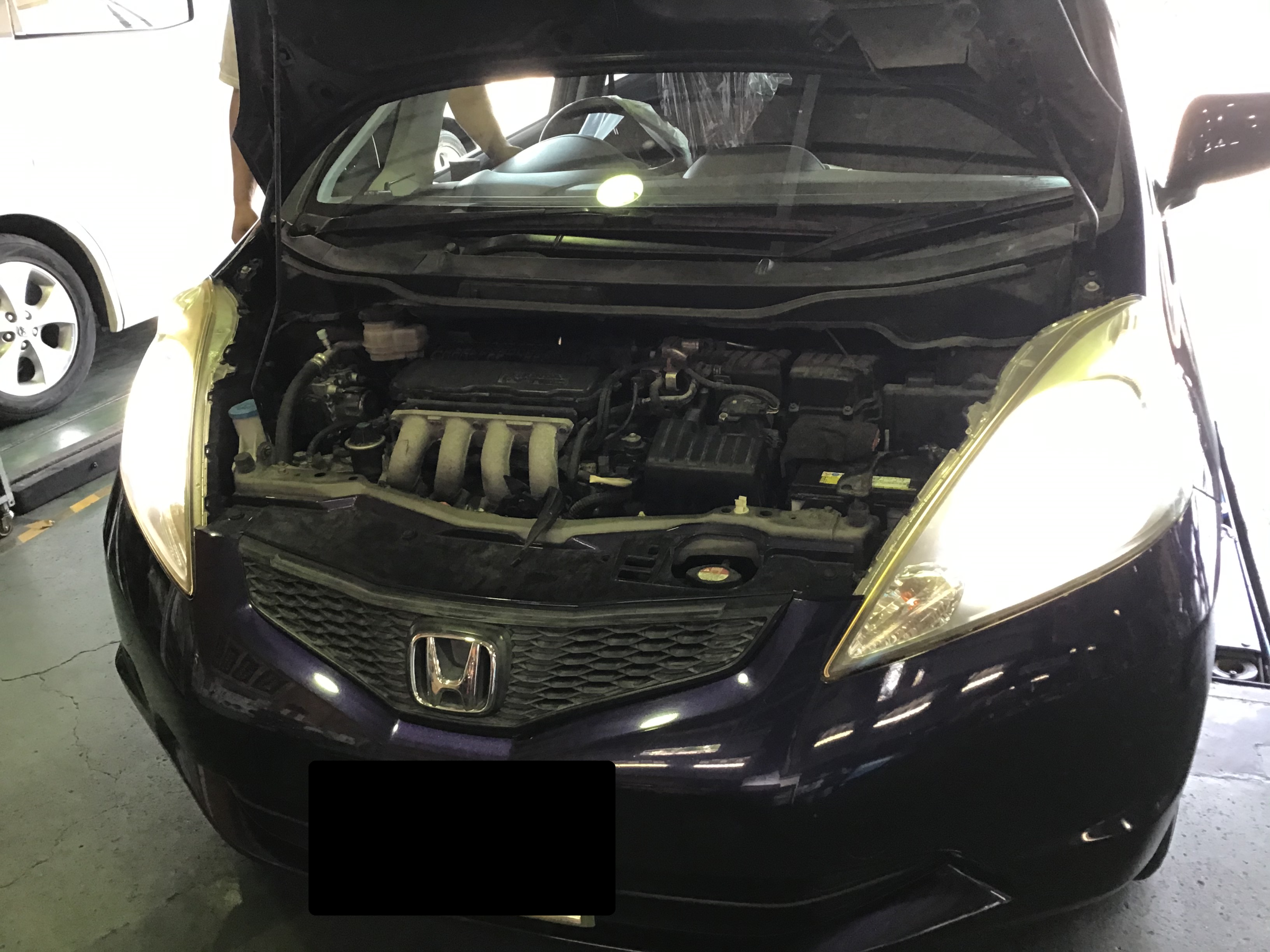 ホンダ Fit Ledヘッドライト交換 サービス事例 タイヤ館 恵庭 タイヤからはじまる トータルカーメンテナンス タイヤ館グループ