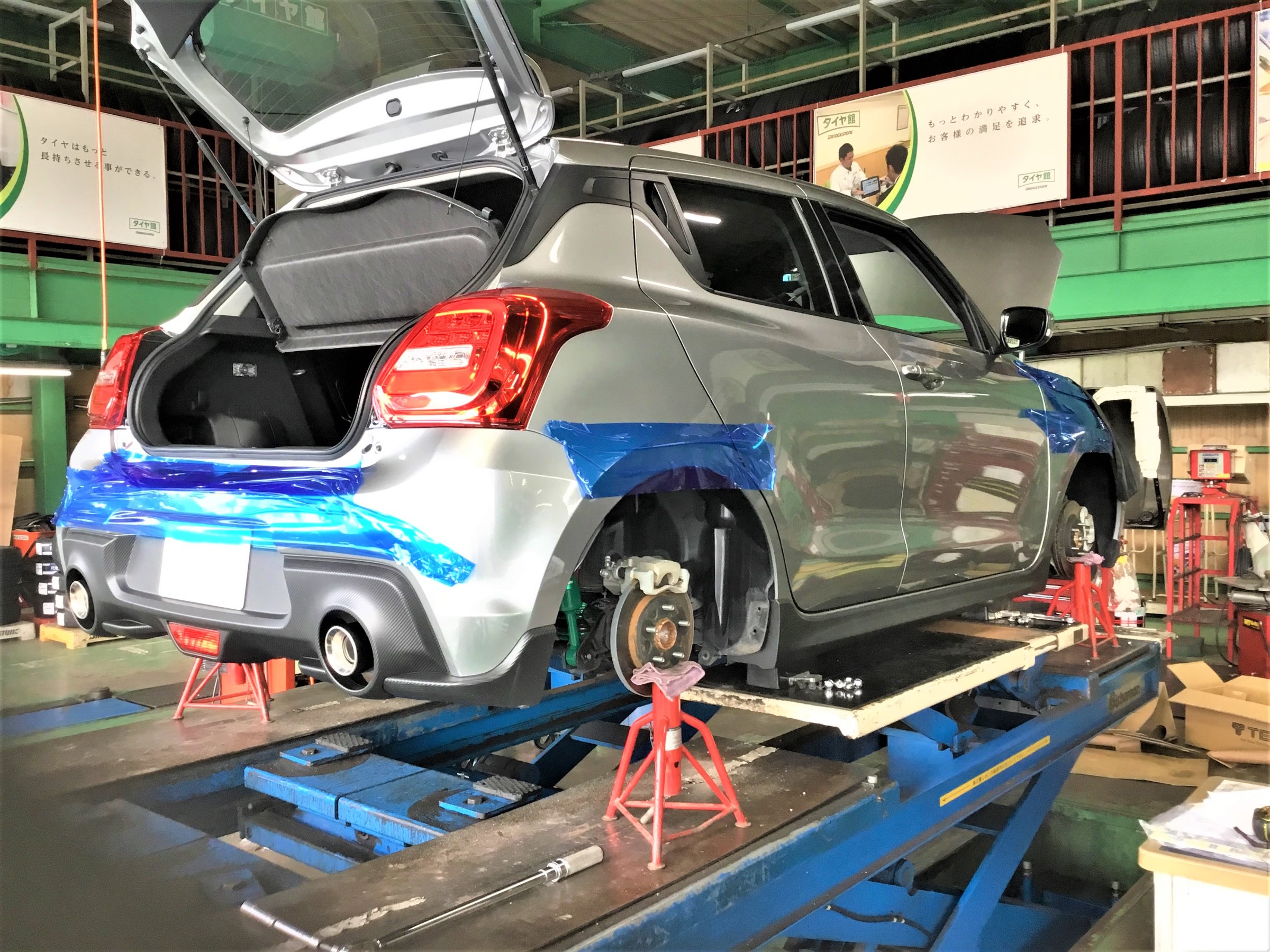Zc33s型スイフトスポーツ 車高調整式サスペンション取り付け アライメント調整 スズキ スイフト スポーツ その他 パーツ取付 サスペンション取付 技術サービスブログ タイヤ館 鎌ヶ谷 千葉県のタイヤ カー用品ショップ タイヤからはじまる トータルカー