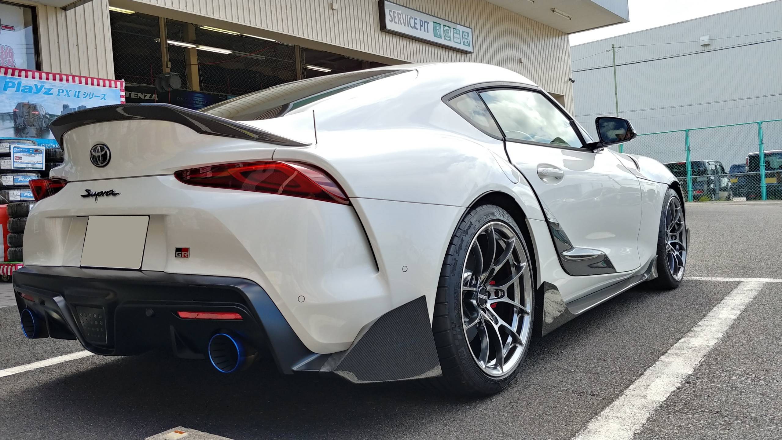 GRスープラにボルクレーシングG025装着！ | 店舗おススメ情報 | タイヤ