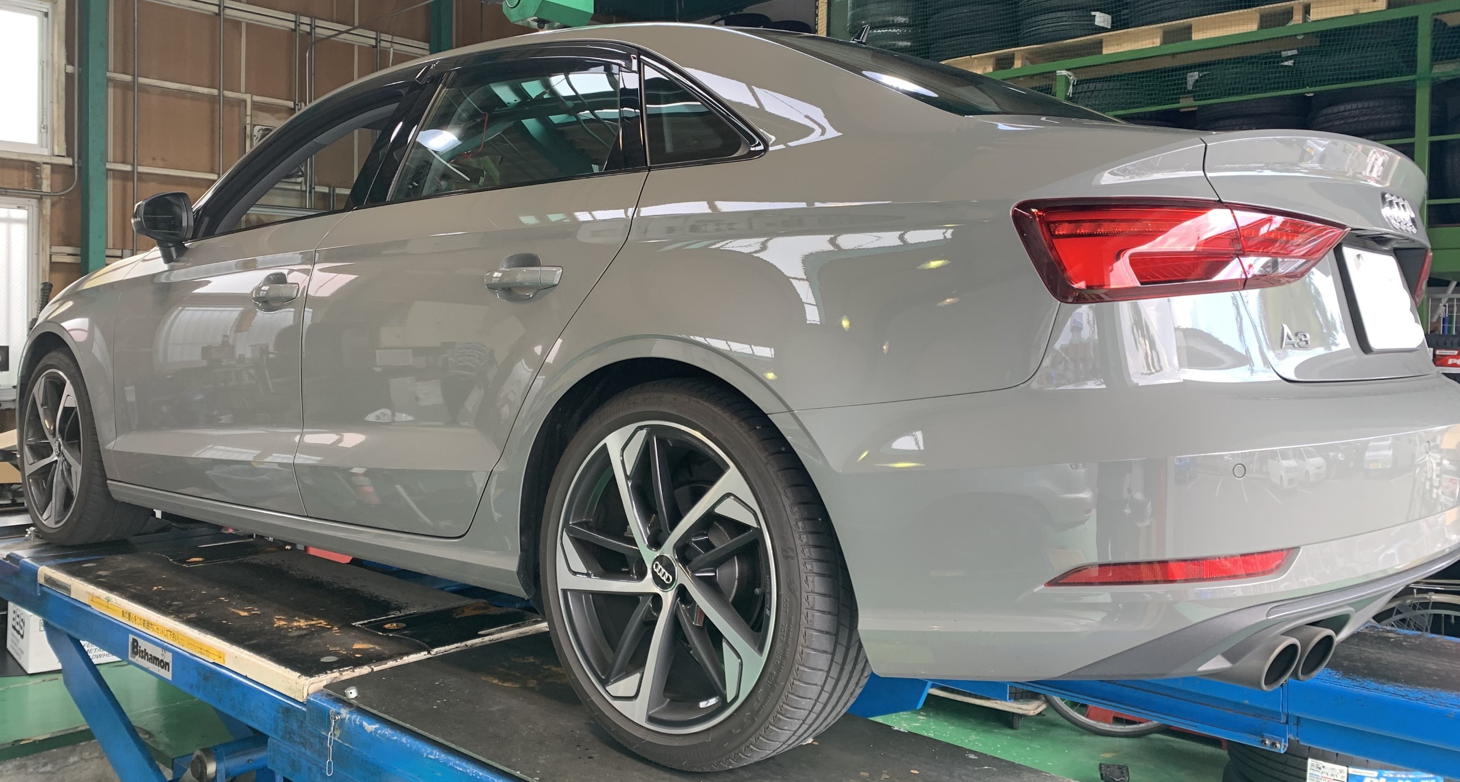 Audi A3 black styling DBA-8VにBBS RF | 店舗おススメ情報