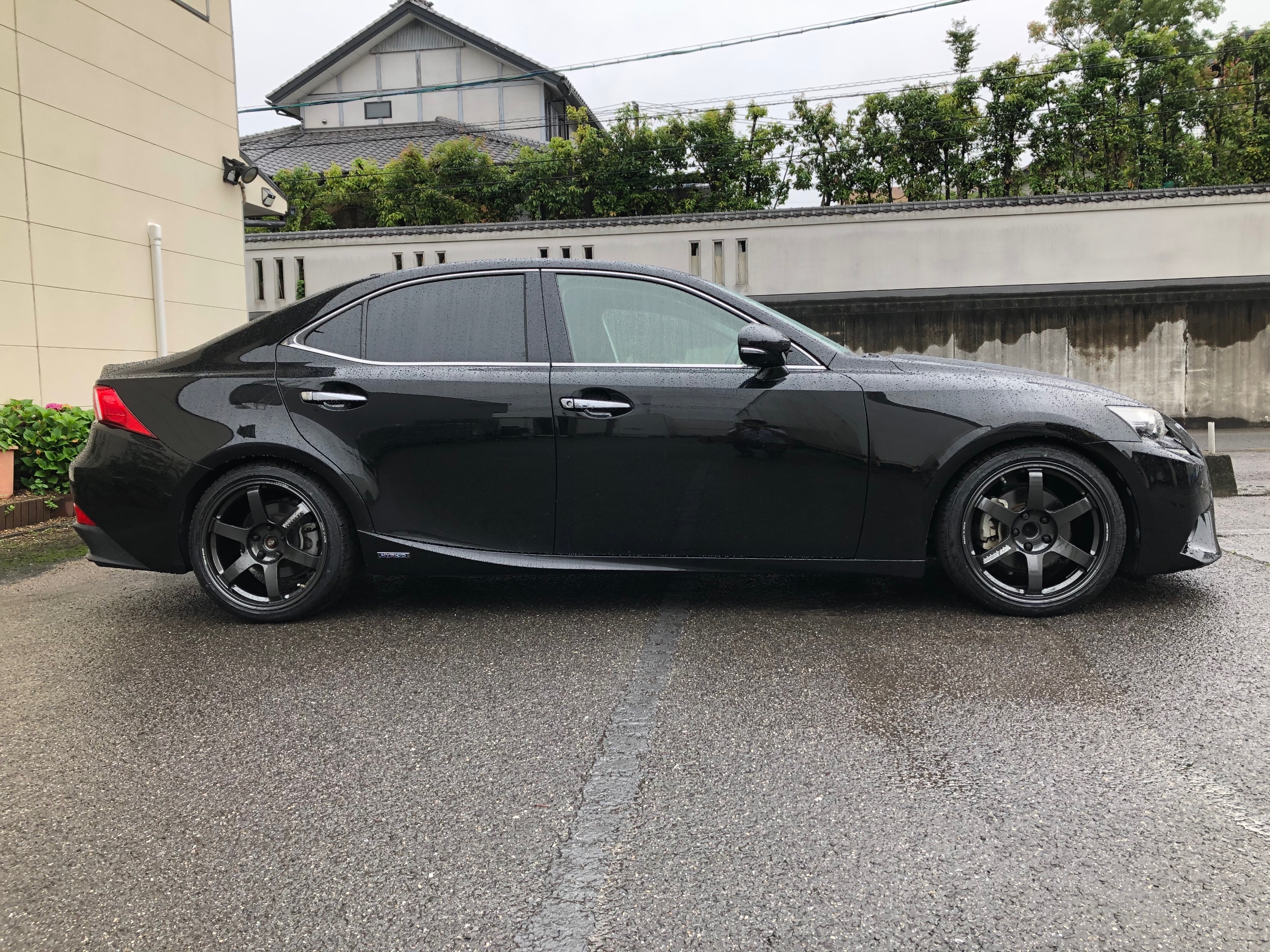 Lexus IS300Hホイル