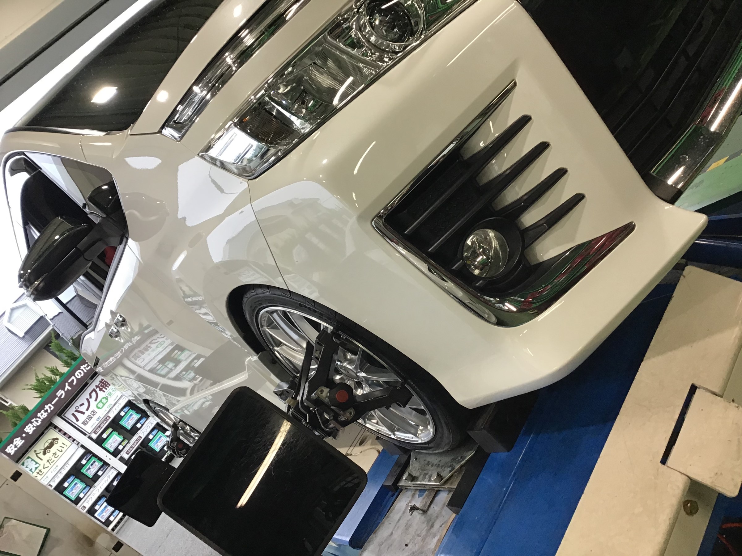 80 VOXY POTENZA x RAYS タイヤ・ホイールセット取り付け | 店舗