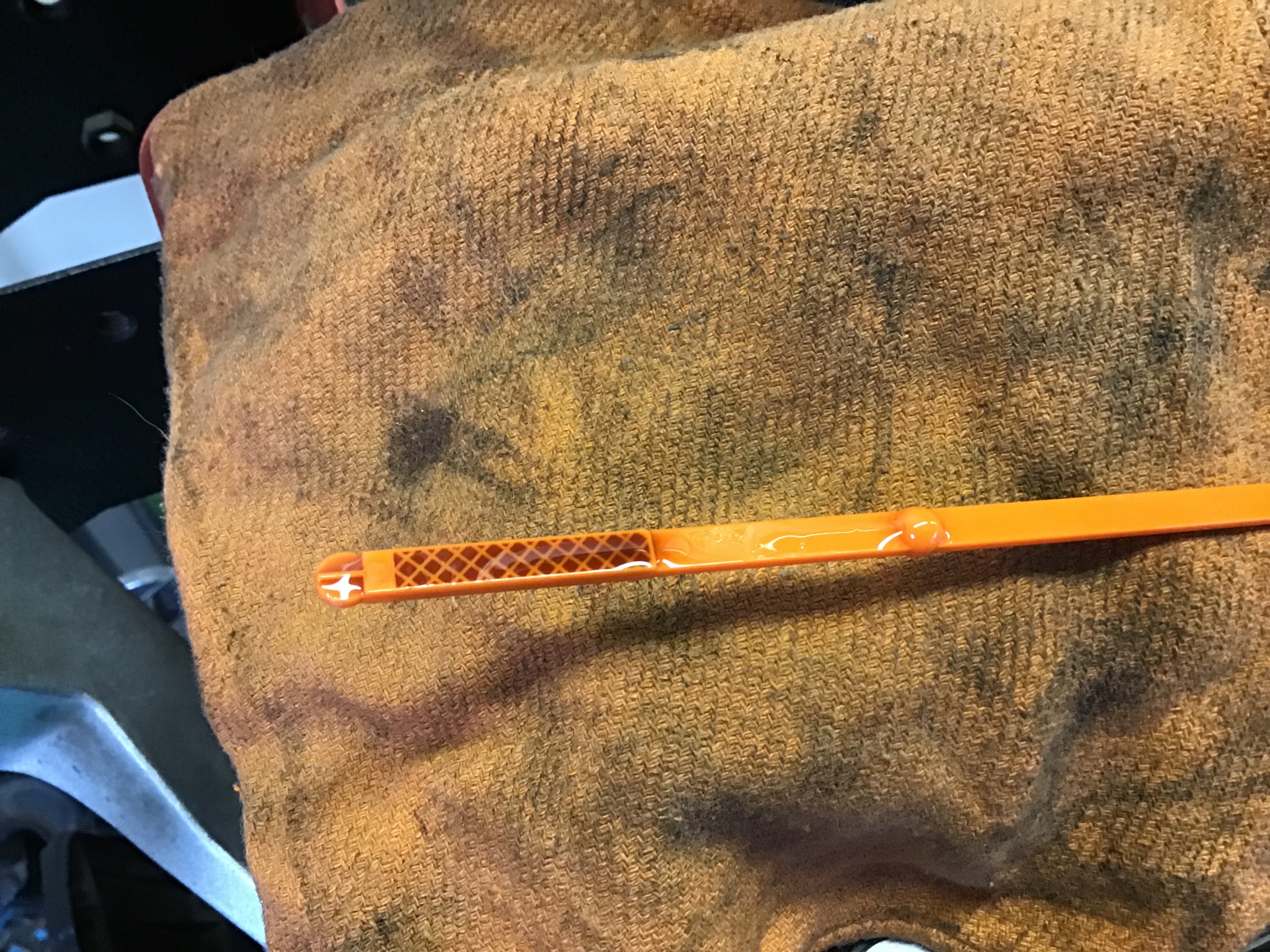 ライフ オイル フィルター交換 ホンダ ライフ メンテナンス商品 オイル関連 エンジンオイル交換 作業紹介 タイヤ館 ２４６さぎぬま 神奈川県のタイヤ カー用品ショップ タイヤからはじまる トータルカーメンテナンス タイヤ館グループ