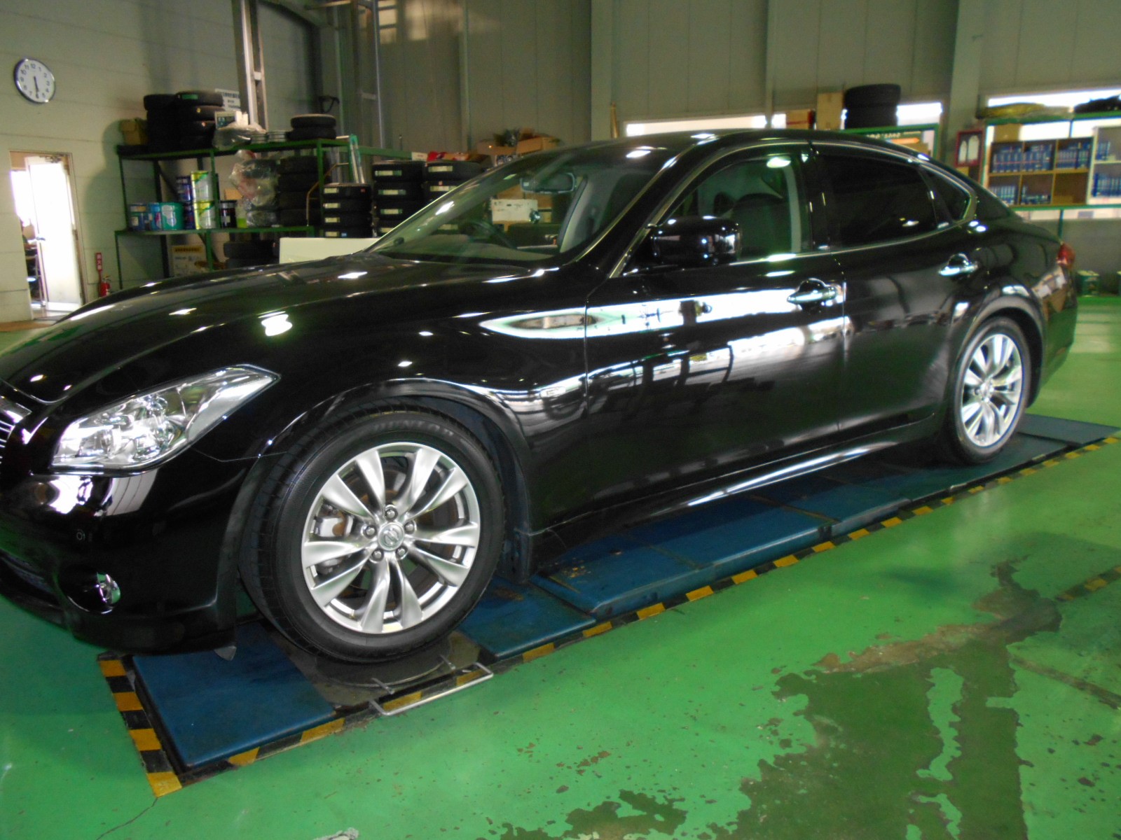日産 フーガ ｙ51車高調取り付け 日産 フーガ その他 パーツ取付 サスペンション取付 サービス事例 タイヤ館 天山 愛媛県のタイヤ カー用品ショップ タイヤからはじまる トータルカーメンテナンス タイヤ館グループ