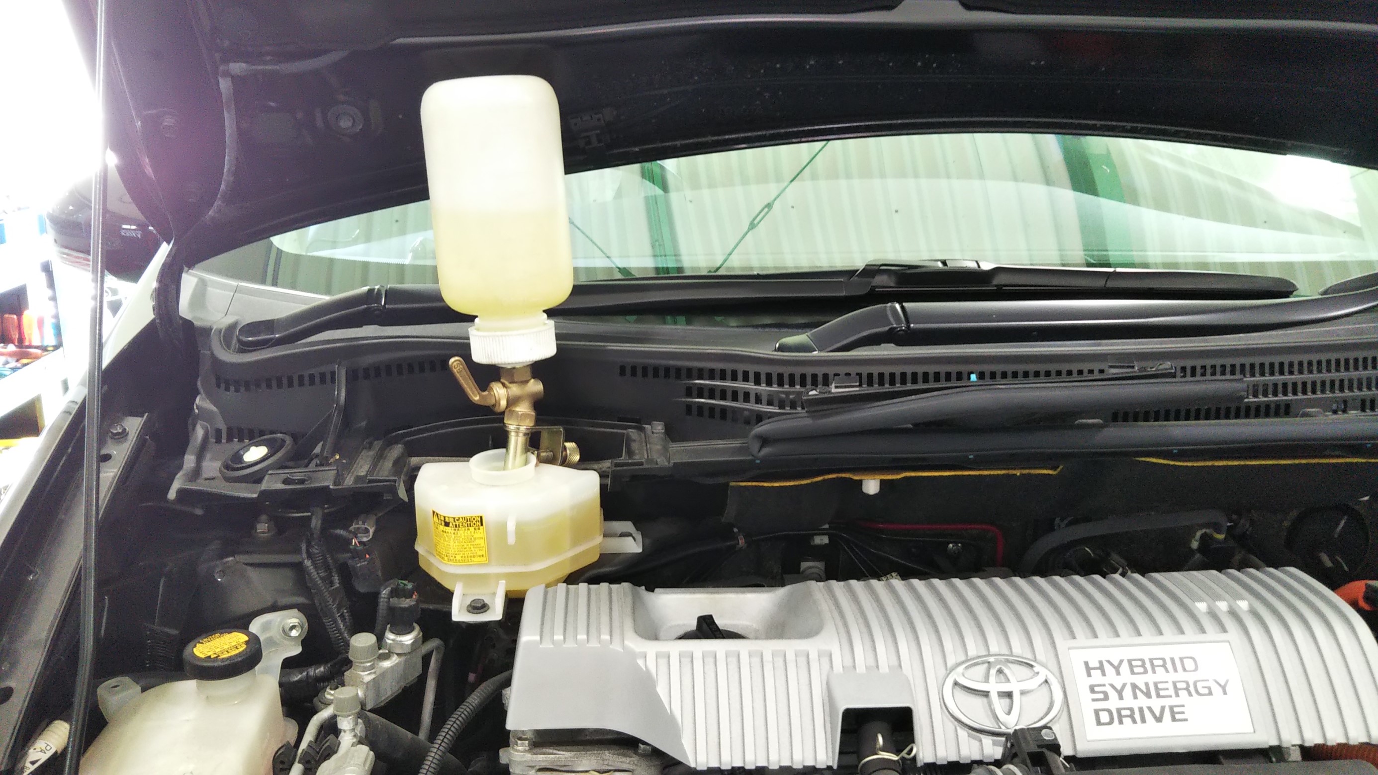 車検整備 ブレーキフルード交換偏 サービス事例 タイヤ館 花博鶴見 タイヤからはじまる トータルカーメンテナンス タイヤ館グループ