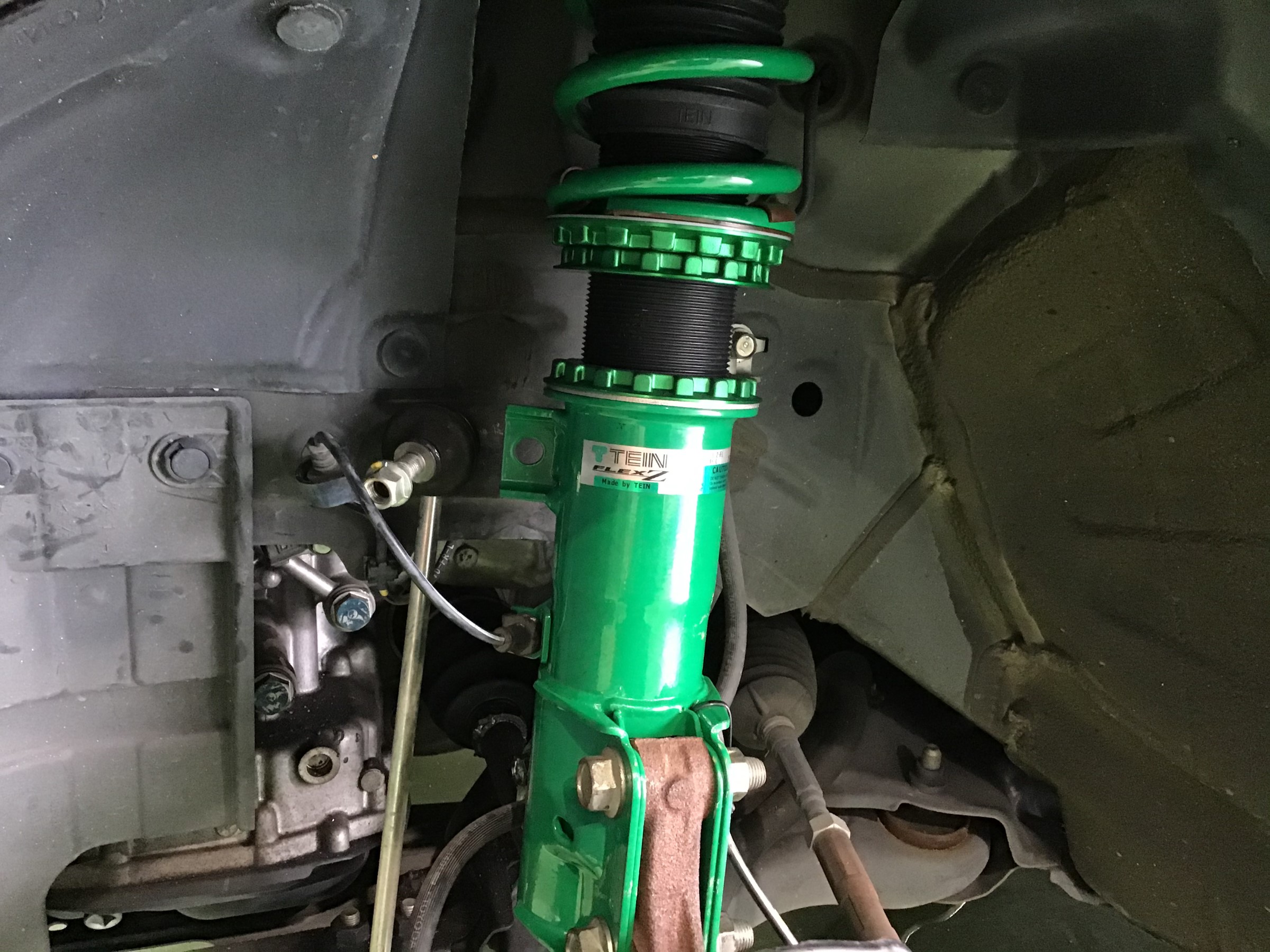 車高調　NBOXカスタムjf1 しっかり車高ダウン！