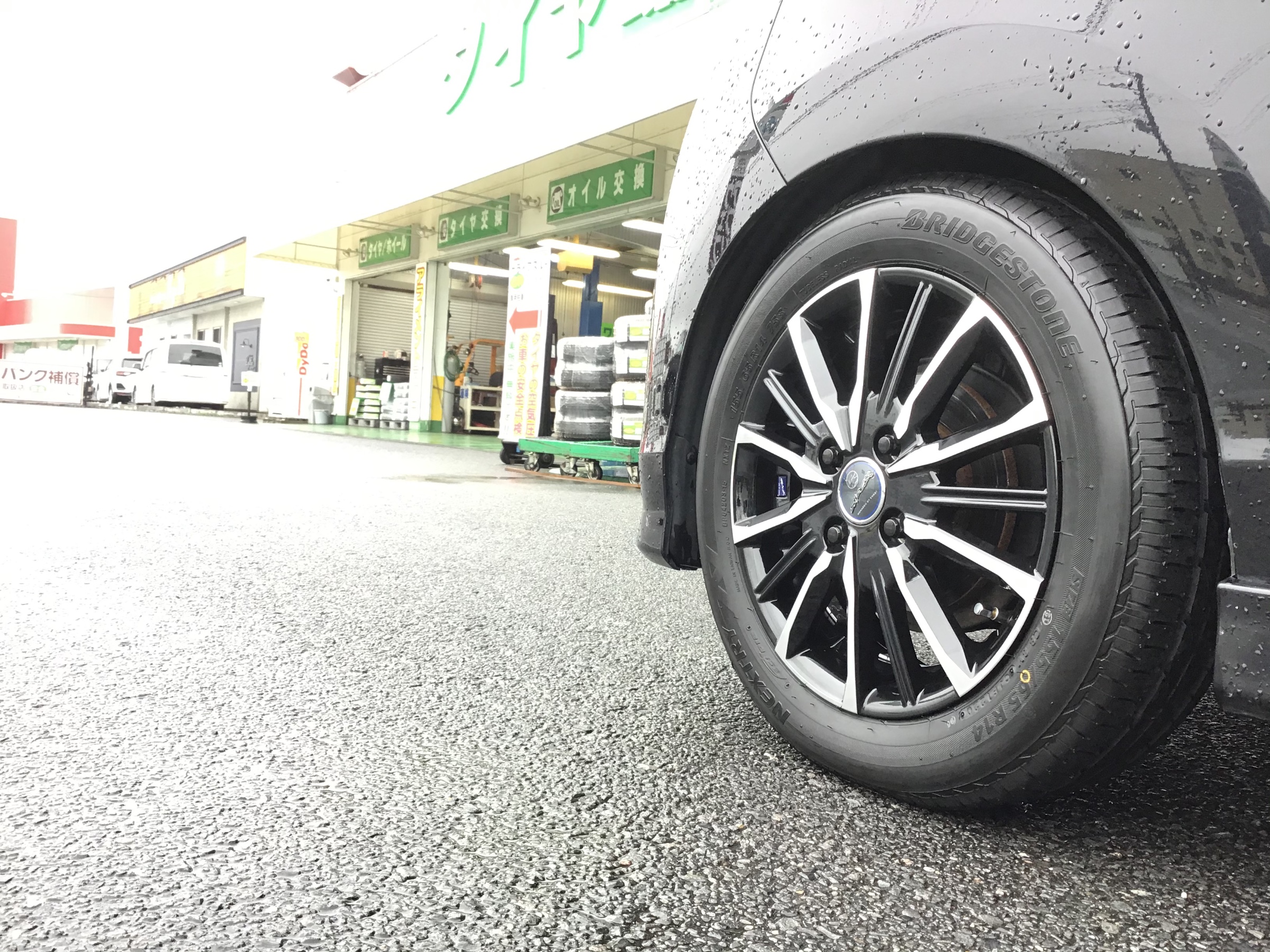 10日(火)クーポンあります!!】【タイヤ交換対象】ホンダ ライフ