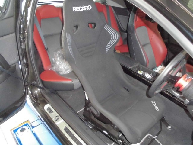 マツダ Rx 8 Recaro シート交換 マツダ Rx 8 その他 スタッフ日記 タイヤ館 山形南 山形県のタイヤ カー用品ショップ タイヤからはじまる トータルカーメンテナンス タイヤ館グループ