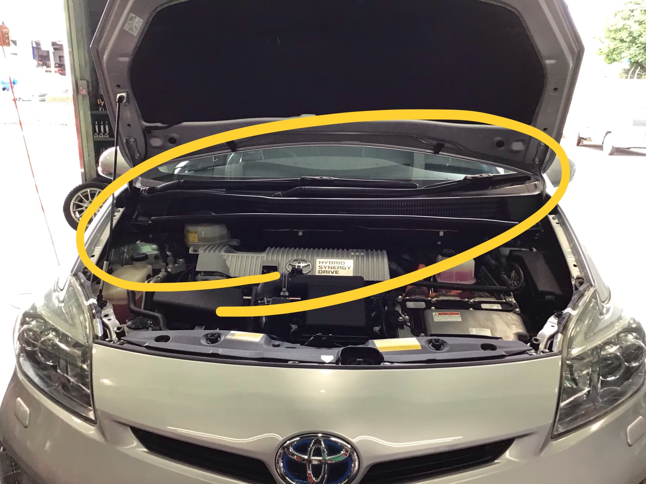 呼んでますよ！リフレッシュさん！ トヨタ プリウス 足回り交換