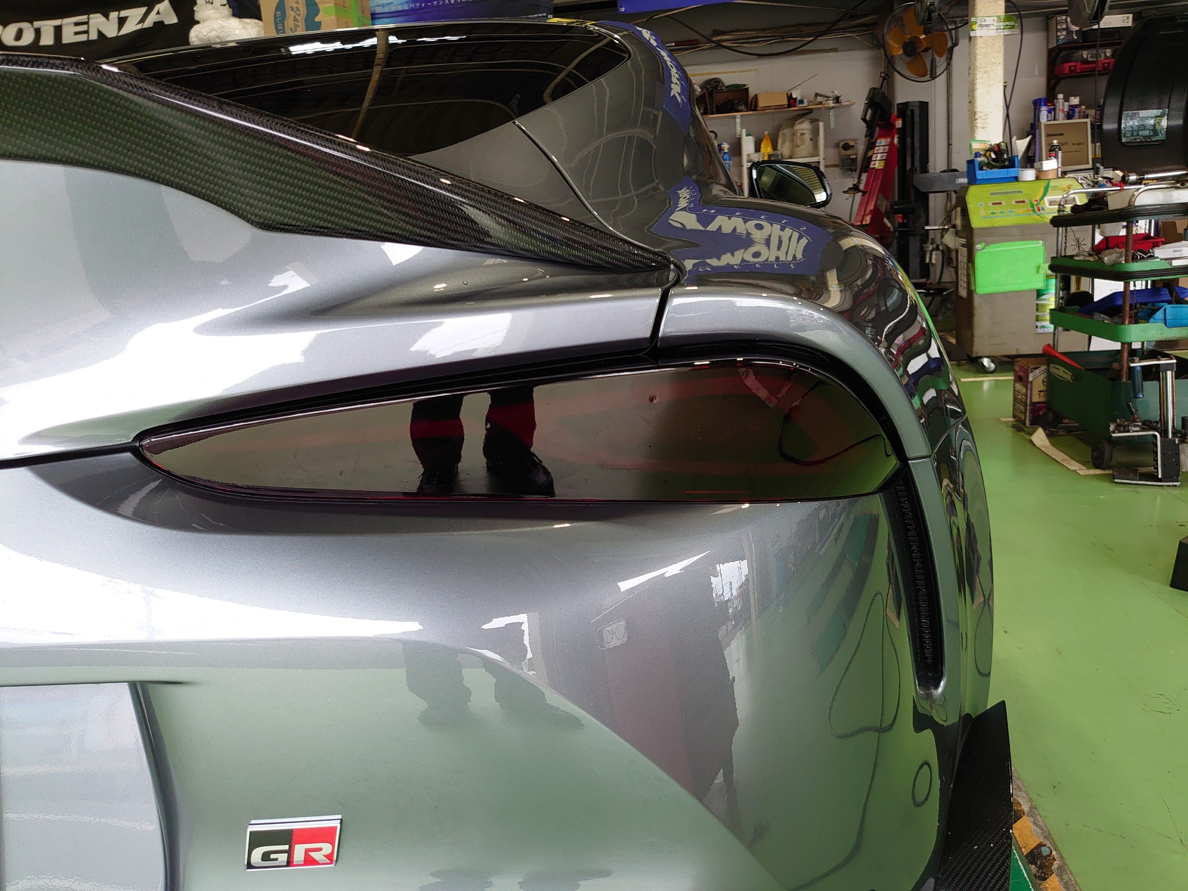 Gr Supra スープラ テールランプ に プロテクションフィルム 施工しました トヨタ スープラ その他 外装 内装取付 エアロ取付 技術サービス施工事例 タイヤ館 福岡東 タイヤからはじまる トータルカーメンテナンス タイヤ館グループ