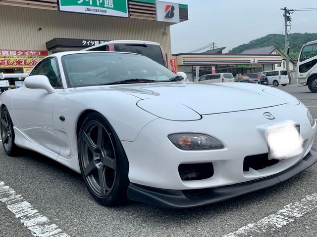 Rx 7 タイヤ交換 マツダ Rx 7 タイヤ タイヤ ホイール関連 4輪トータルアライメント調整 サービス事例 タイヤ館 西条 タイヤからはじまる トータルカーメンテナンス タイヤ館グループ