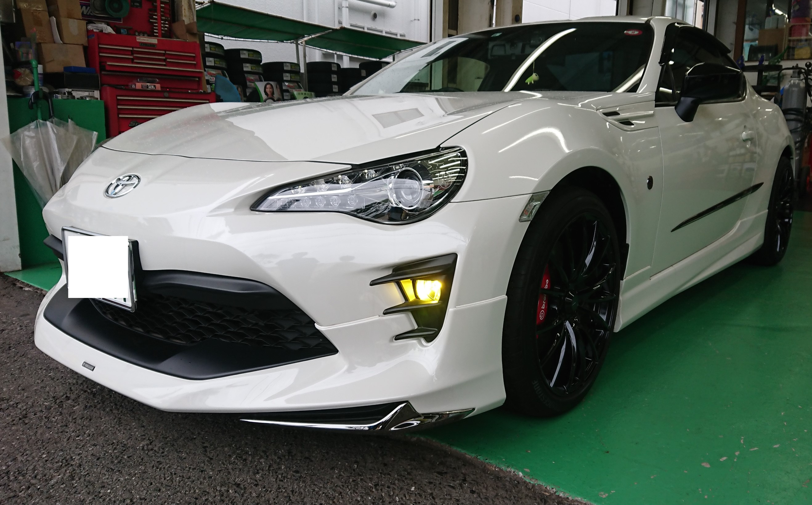 念願の８６後期型 フォグランプ交換！ | トヨタ 86 その他 パーツ取付