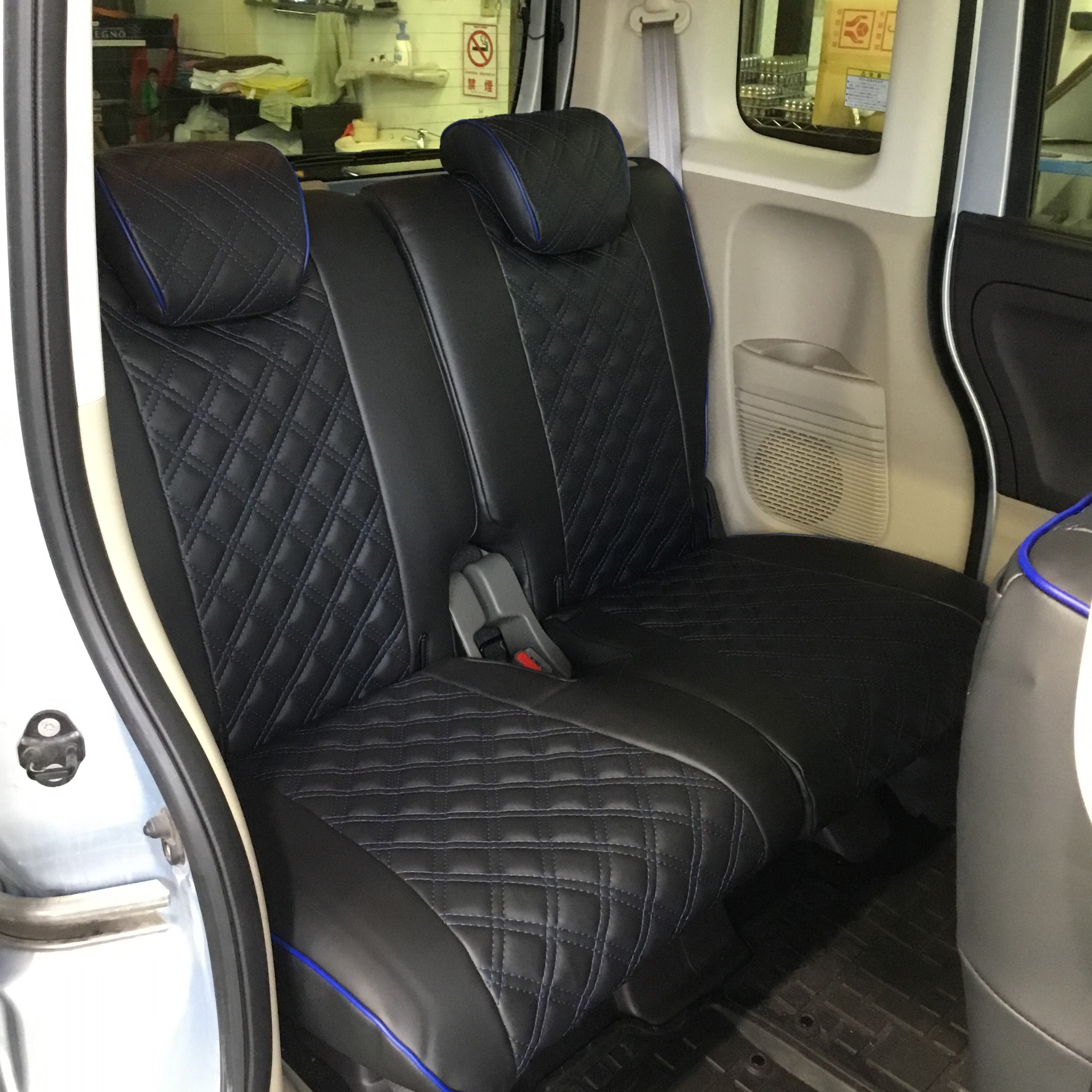 ホンダ N Box シートカバー取り付け サービス事例 タイヤ館 鹿屋 タイヤからはじまる トータルカーメンテナンス タイヤ館グループ