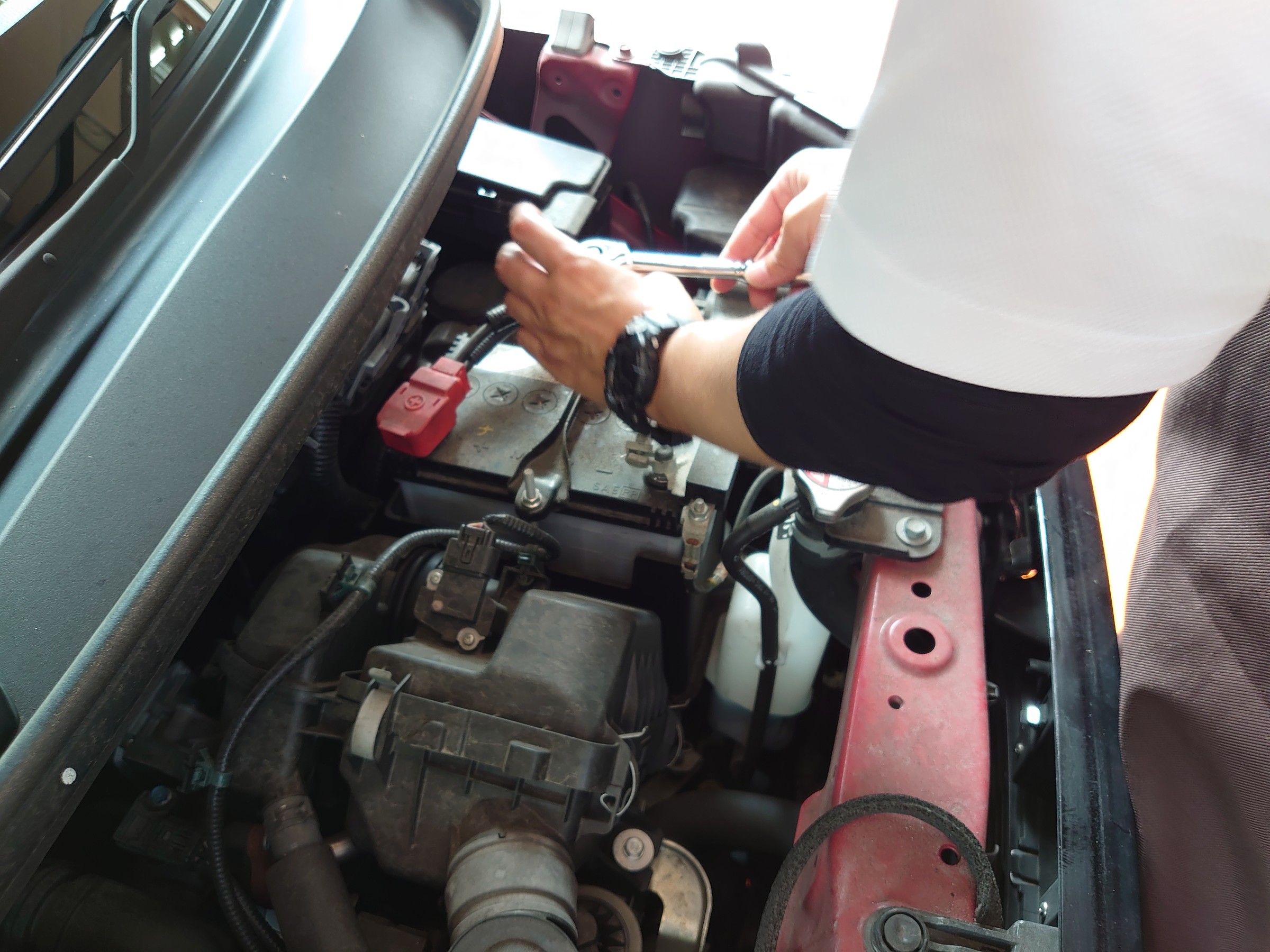 ホンダ N Box Jf3 アイドリングストップ用バッテリー交換 Gsyuasa Ecor Revolution M 42r 55br ホンダ N Boxカスタム メンテナンス商品 パーツ取付 各種用品取付 作業日誌 商品紹介 タイヤ館 則松 タイヤからはじまる トータルカーメンテナンス タイヤ館