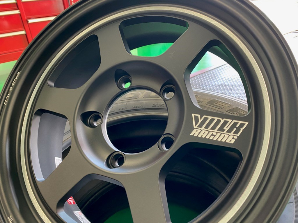 新型ジムニーシエラ RAYS VOLKRACING TE37X UL 16インチ取付 | スズキ 
