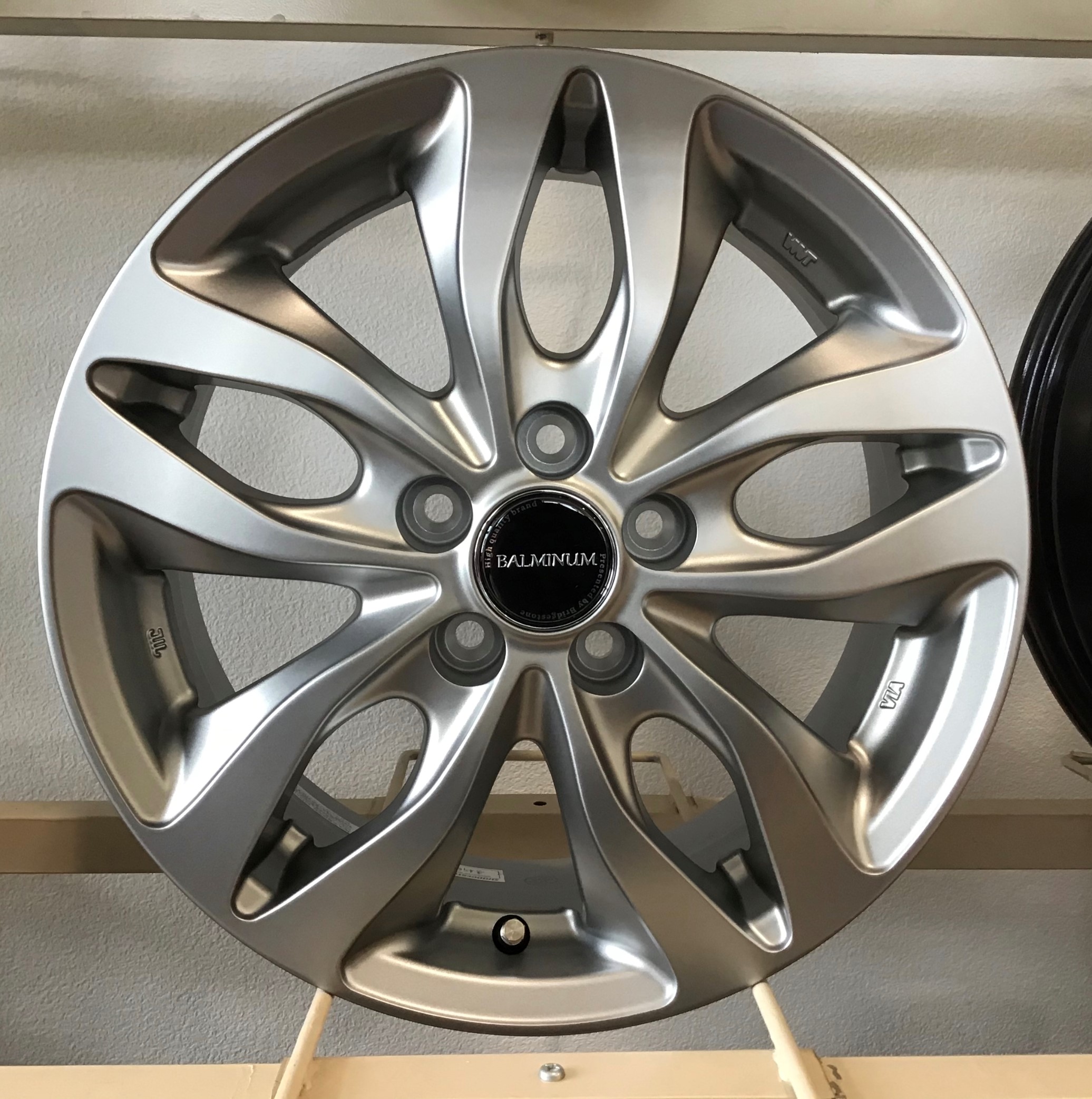 size15ｘ60J　+43　5H100